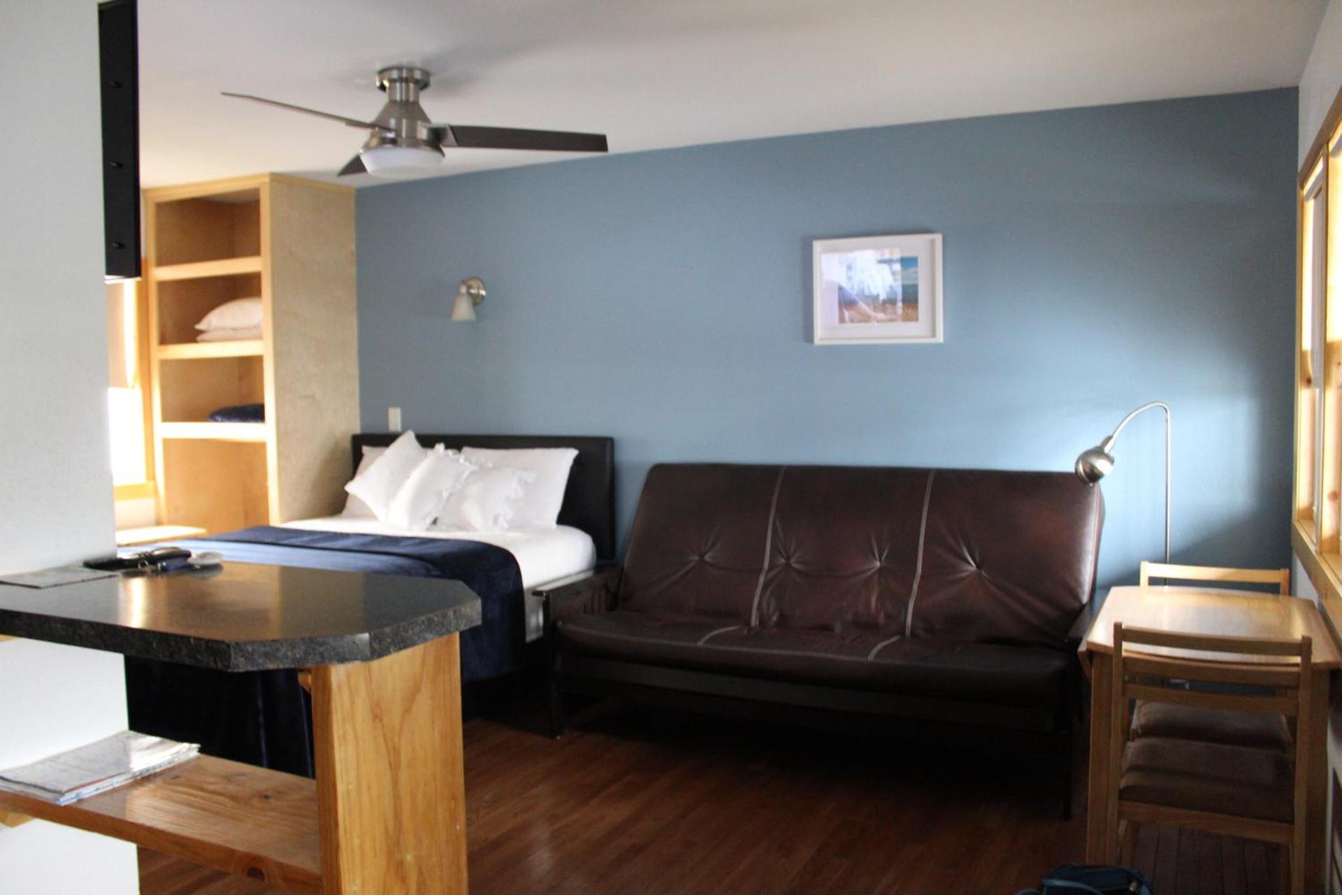 Double Room - Photo 3