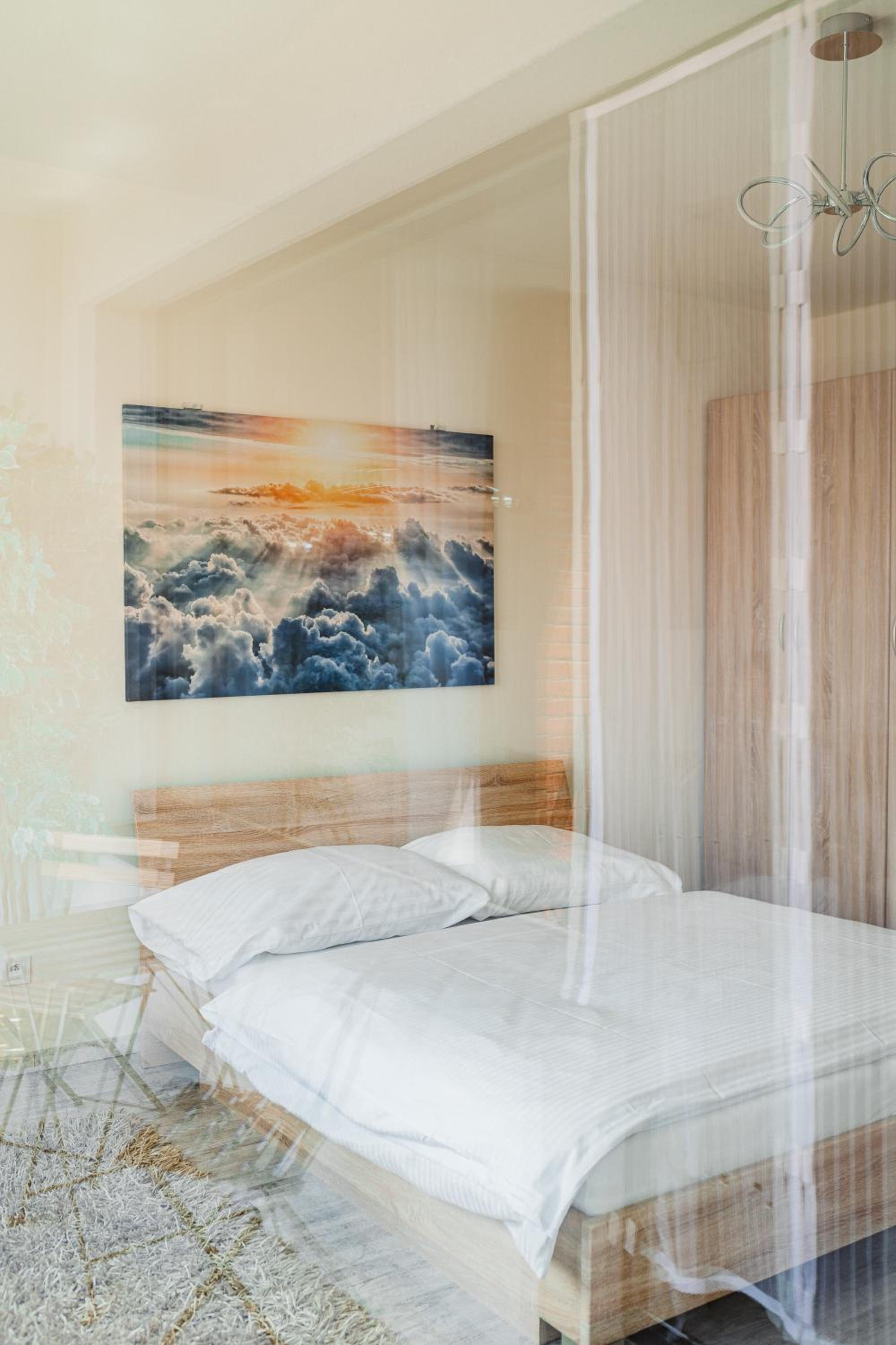 One-Bedroom Apartment - Photo 24