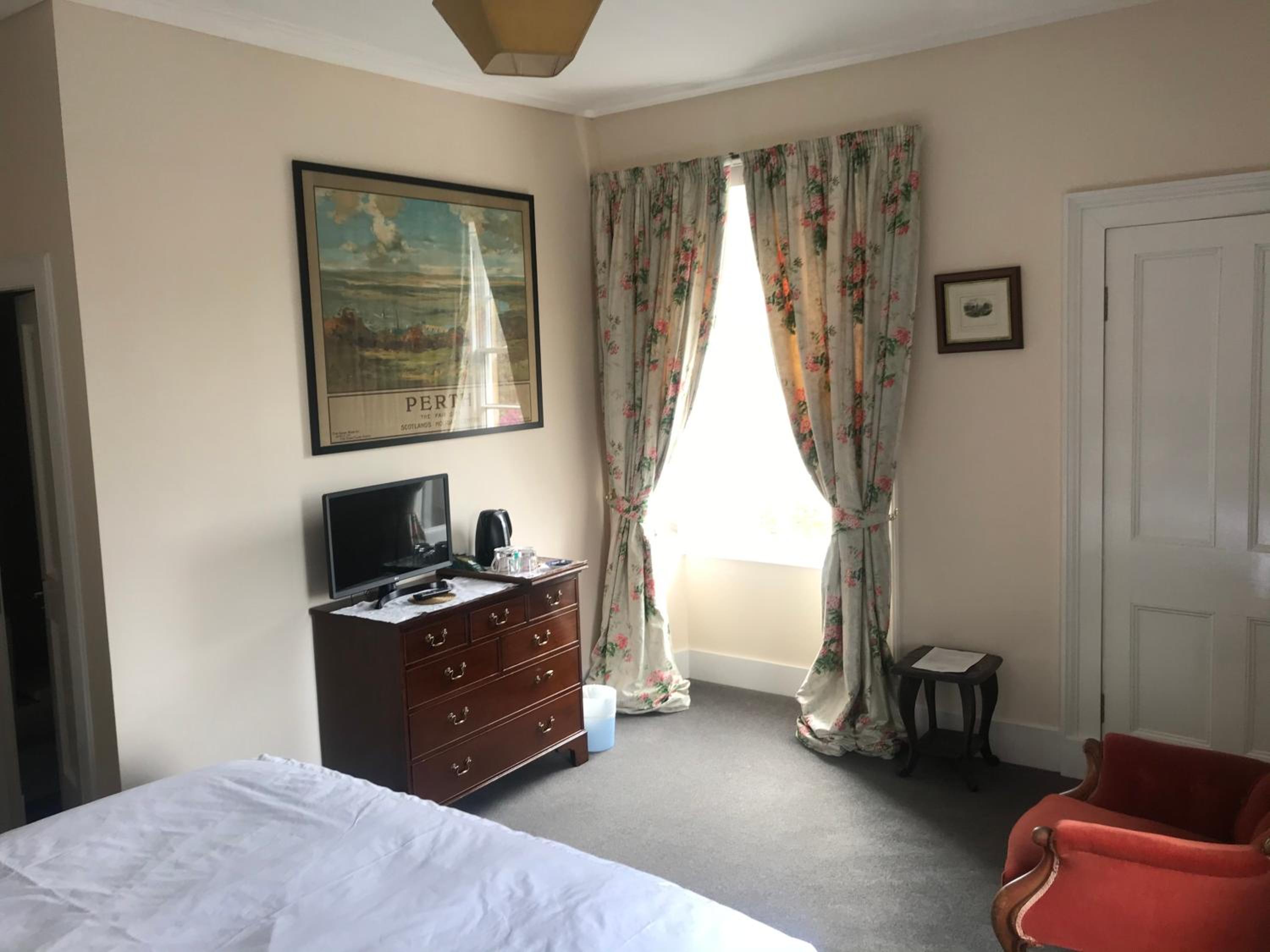 Deluxe Double Room with Shower photo 2