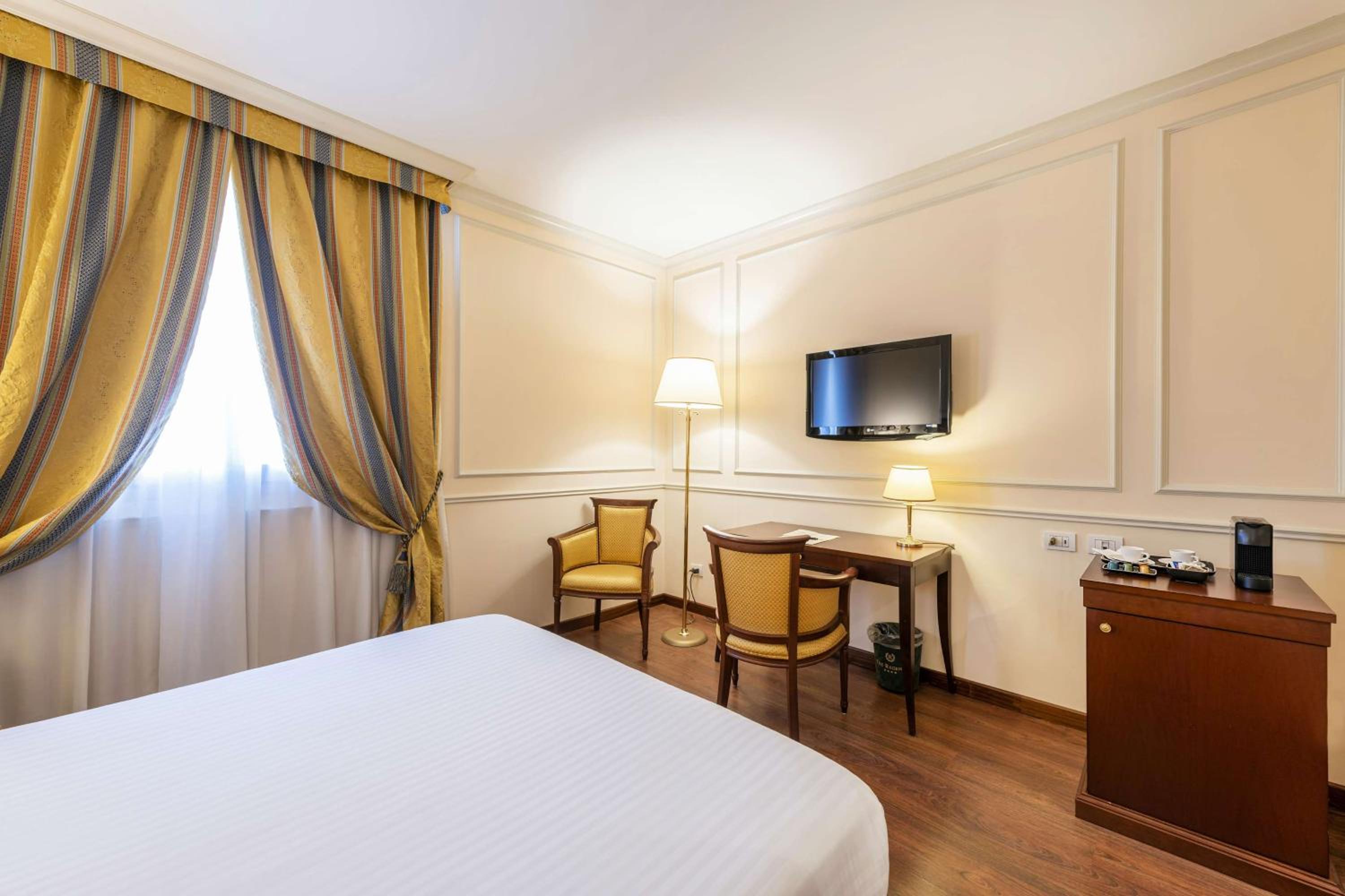 Superior Queen Room - Photo 1