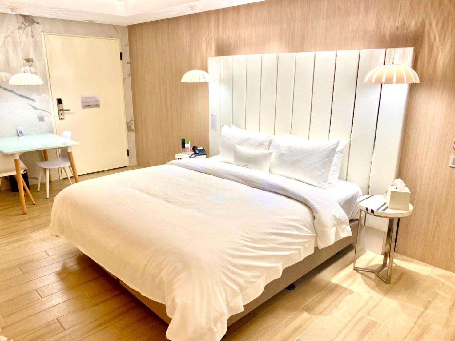 Double Room - Disability Access photo 3