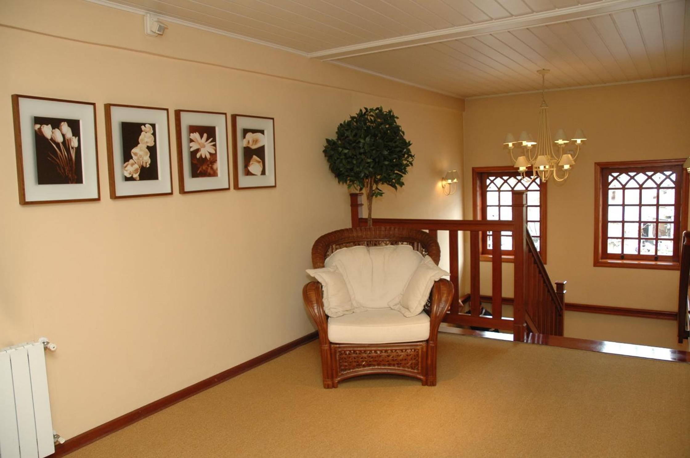Standard Twin Room photo 3
