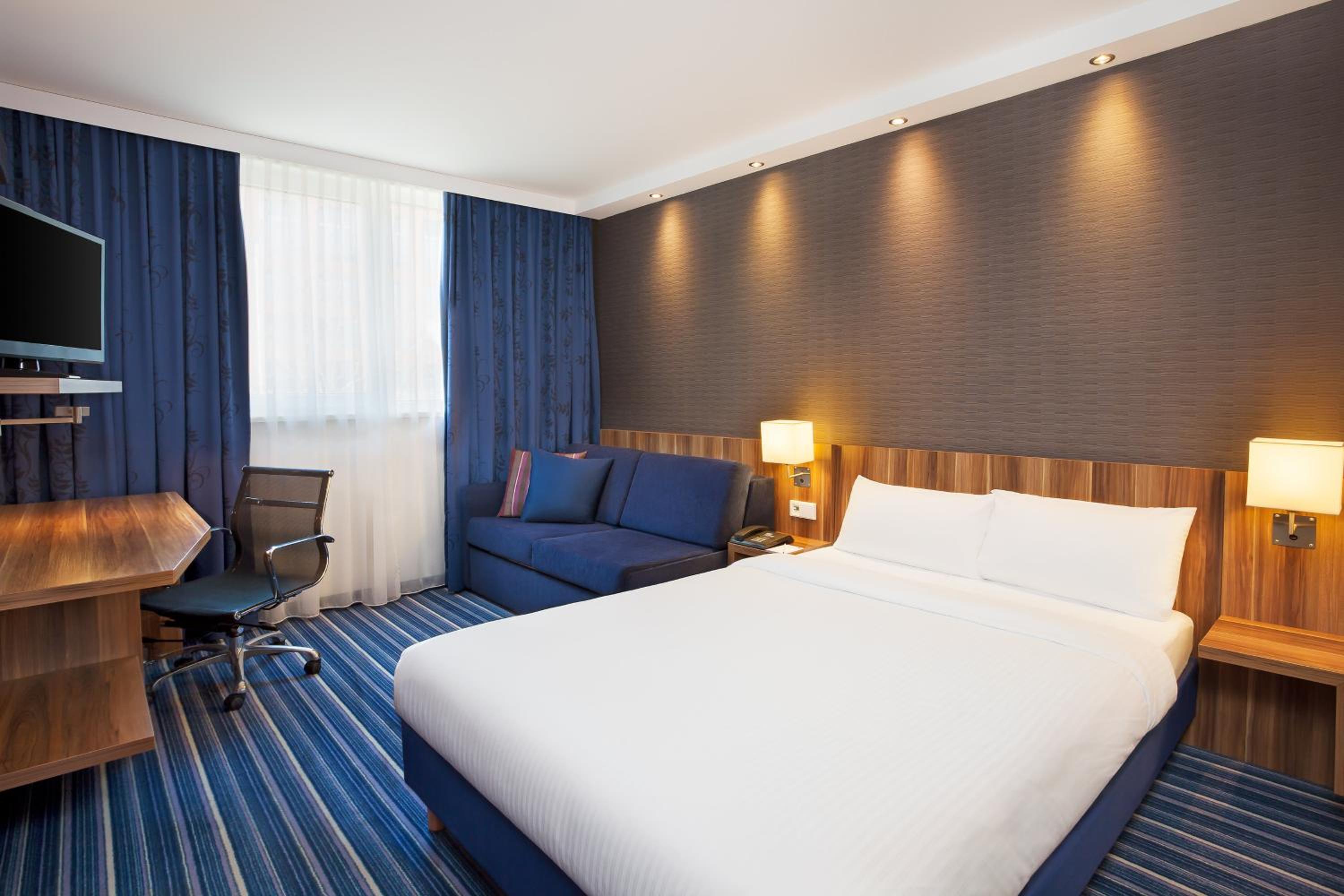 Standard Queen Room with Sofa Bed