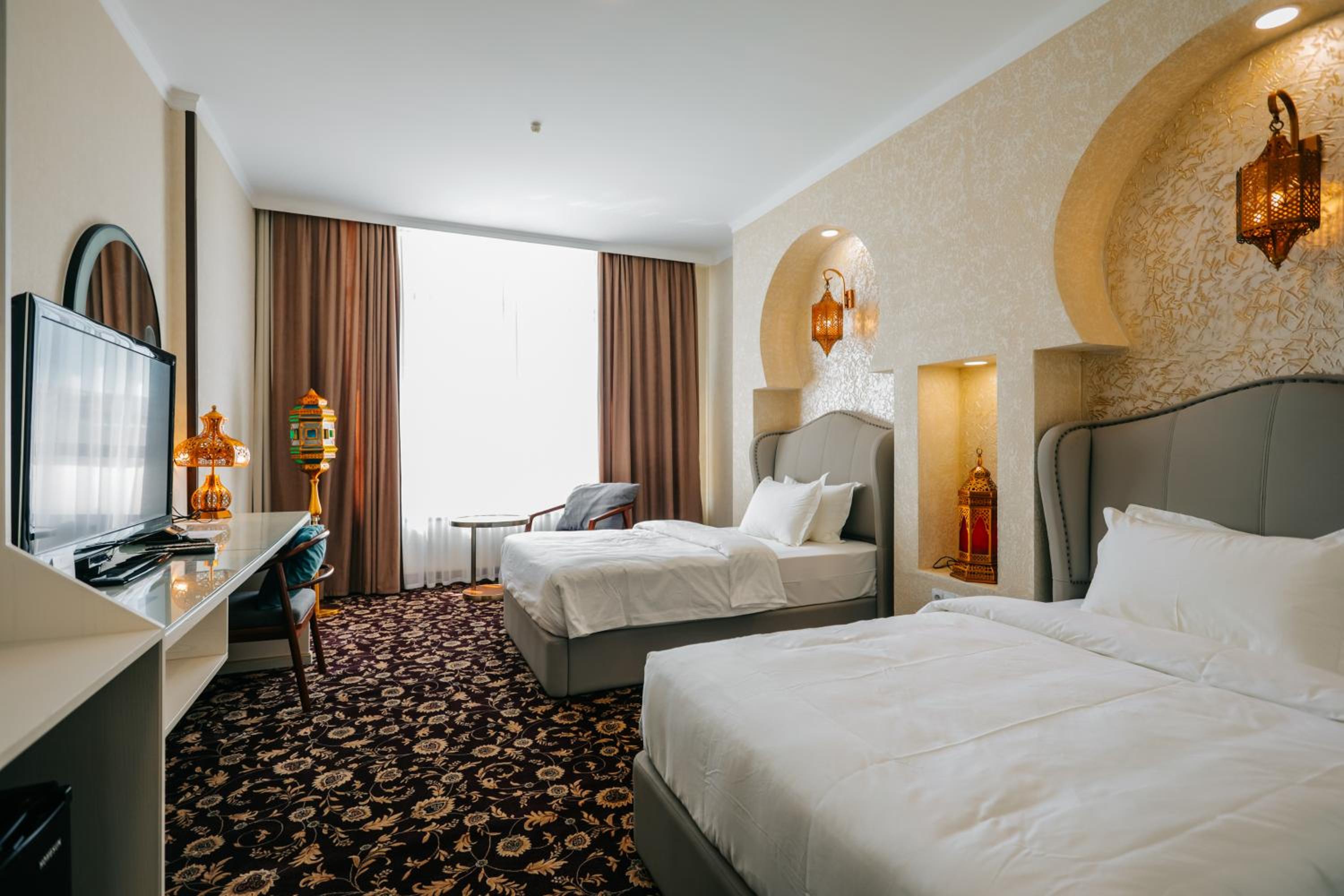 Twin Room - Photo 2