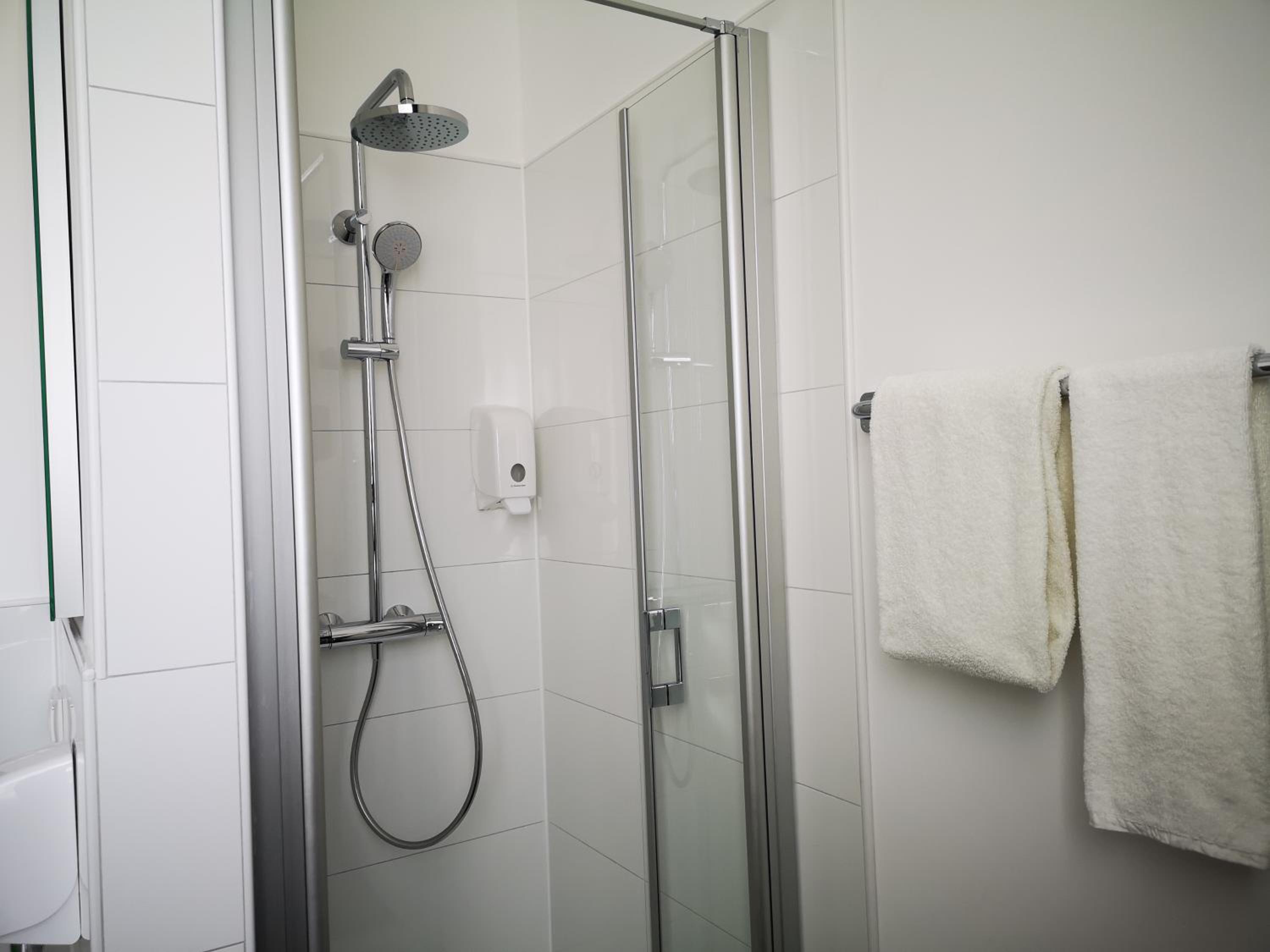Double or Twin Room - Photo 2