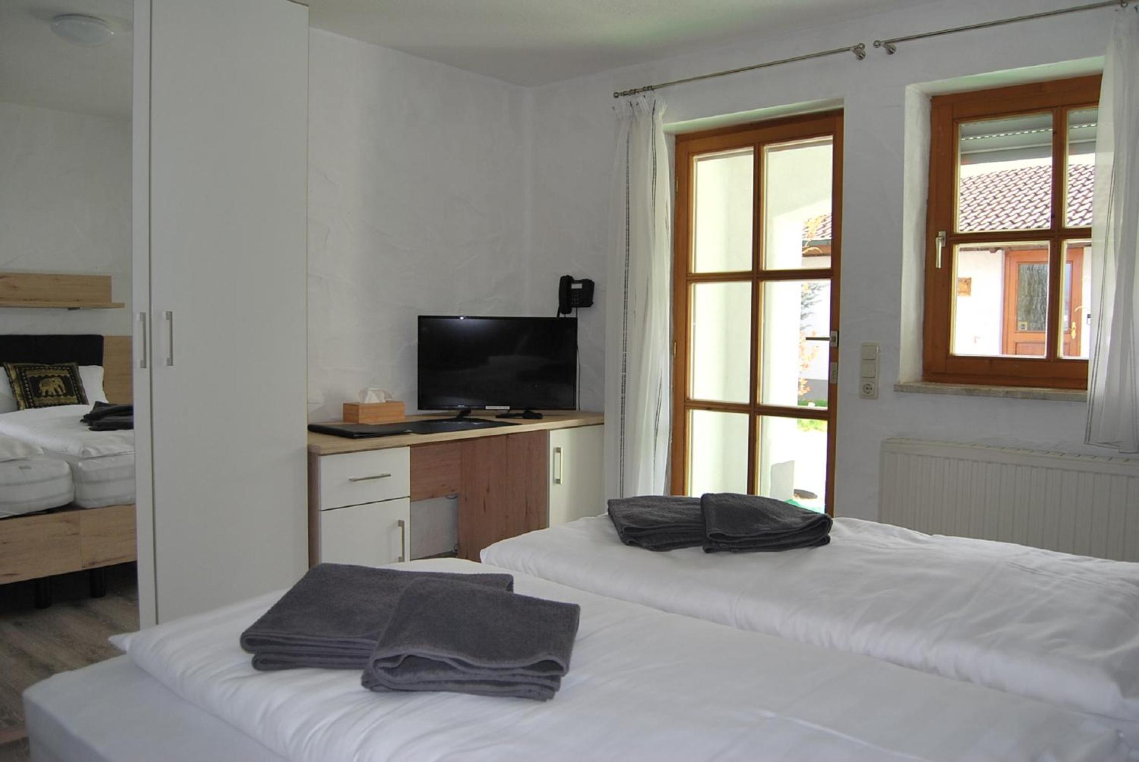 Superior Double Room - Photo 3