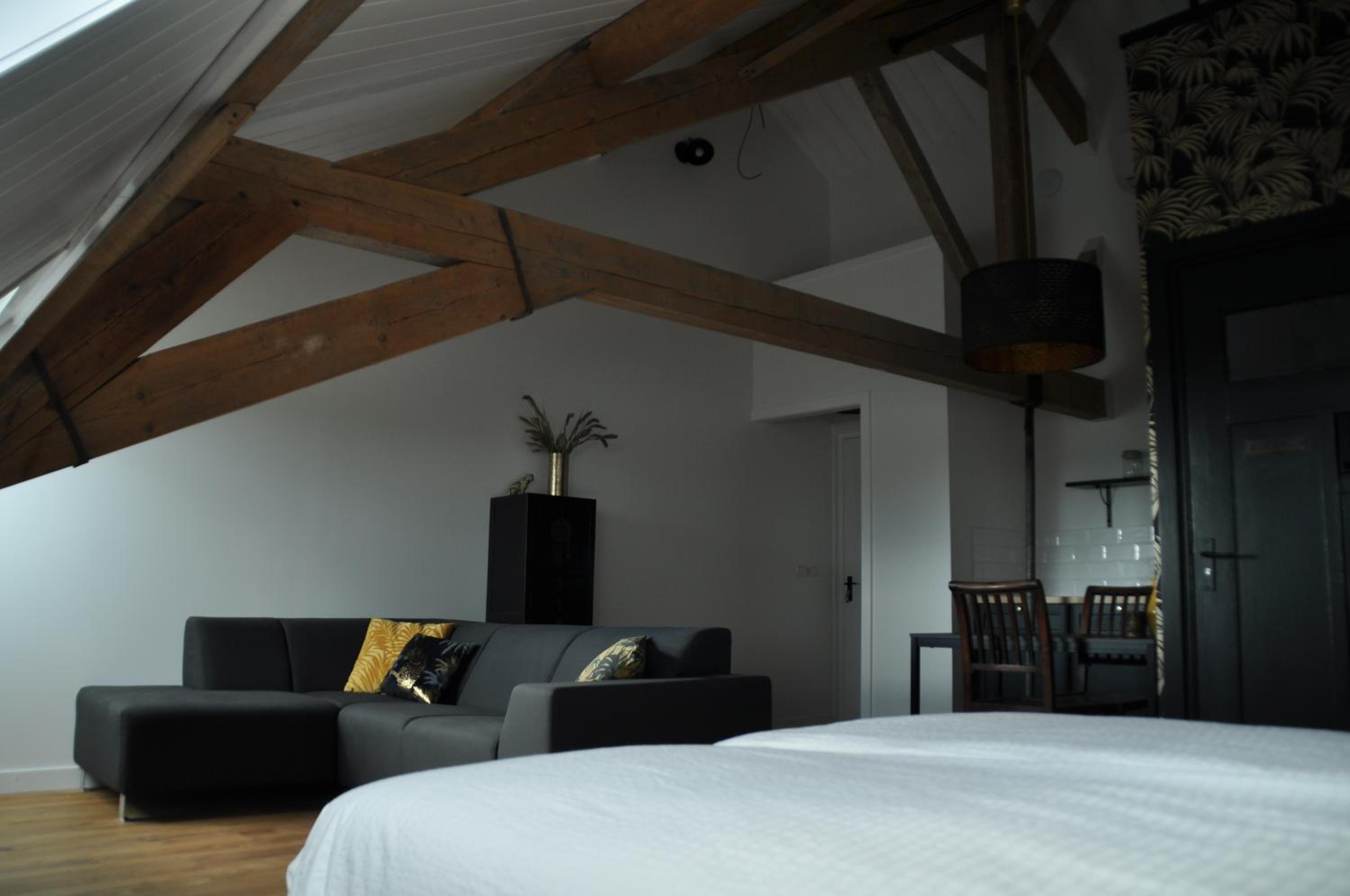 Double Room with Private Bathroom photo 2