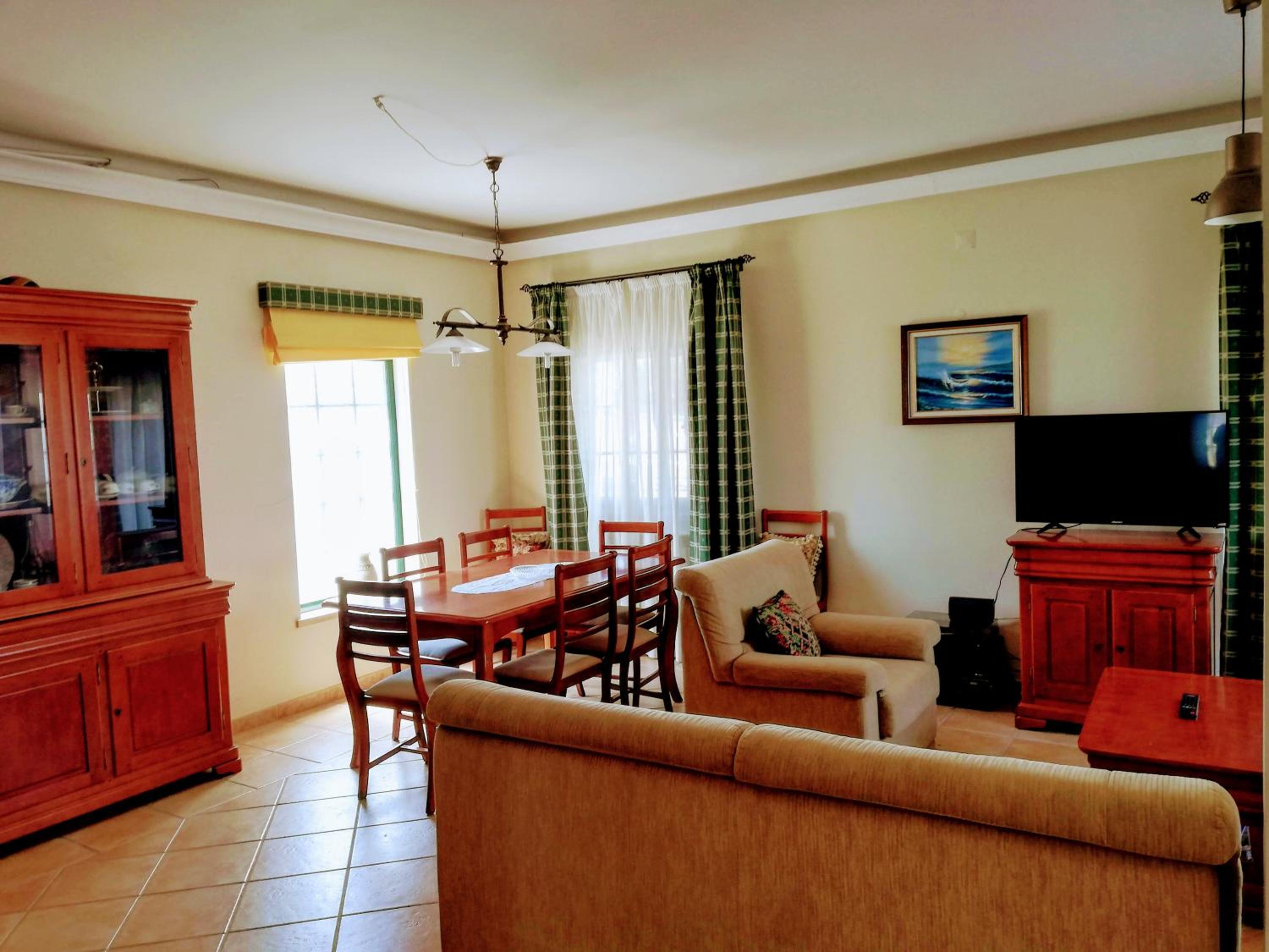 Villa photo 3