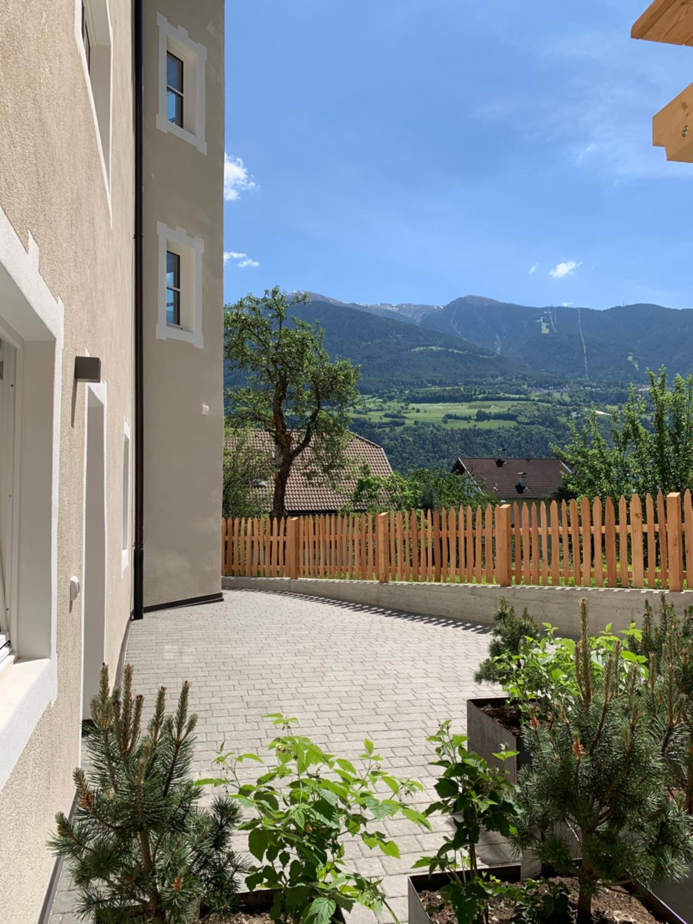 Apartment with Terrace - Photo 22