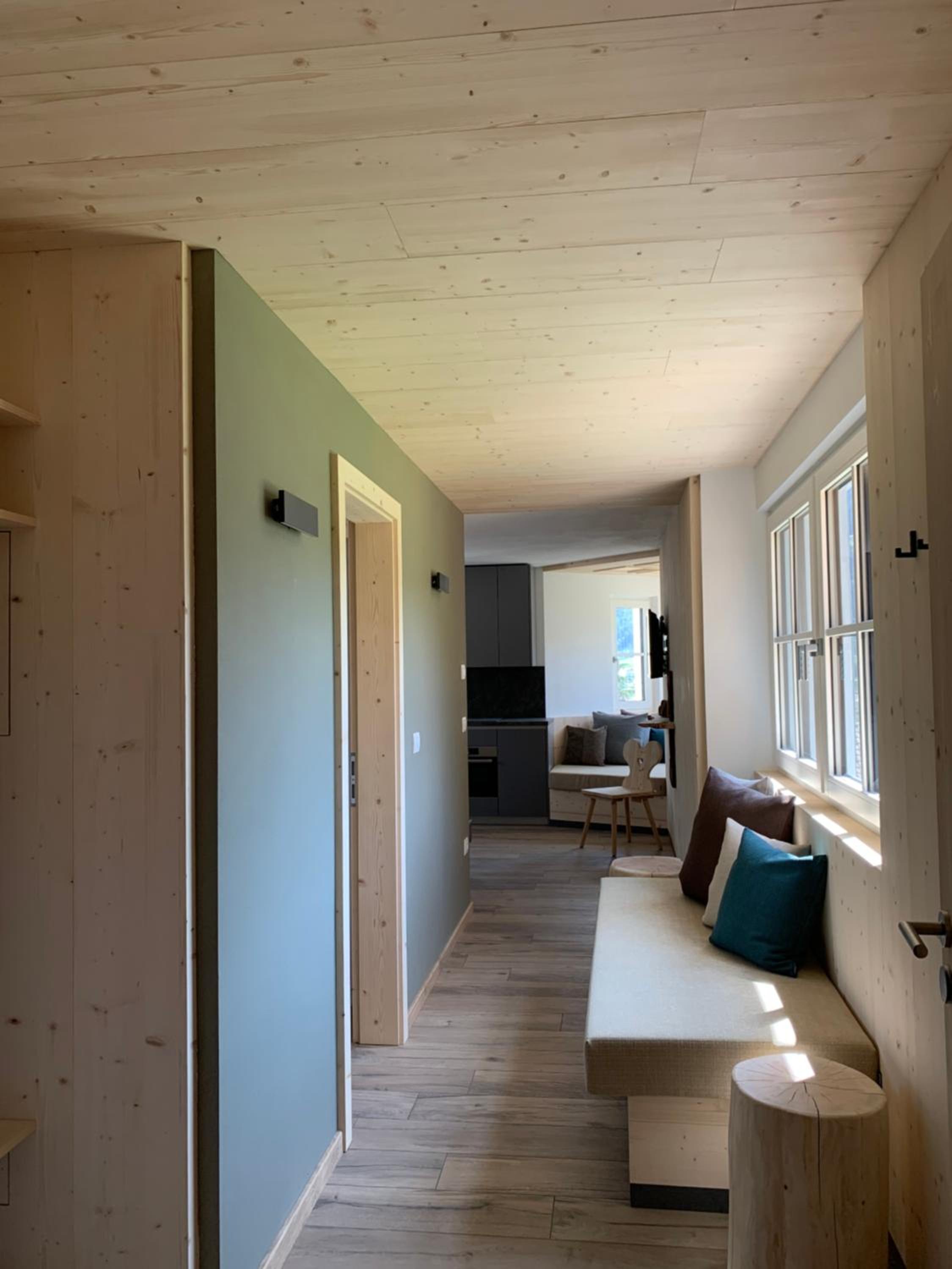 Apartment with Mountain View - Photo 10
