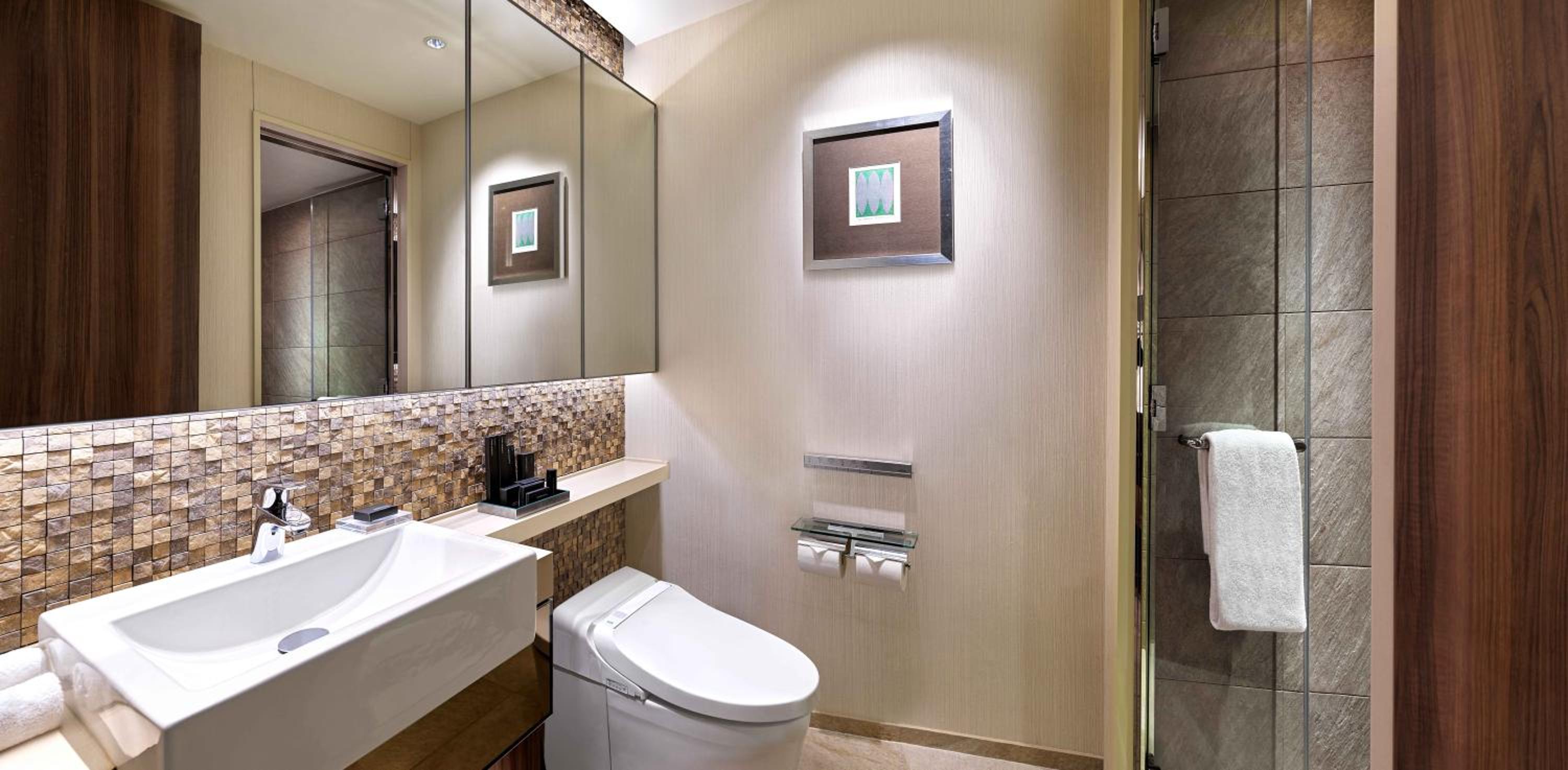 Superior One-Bedroom Suite