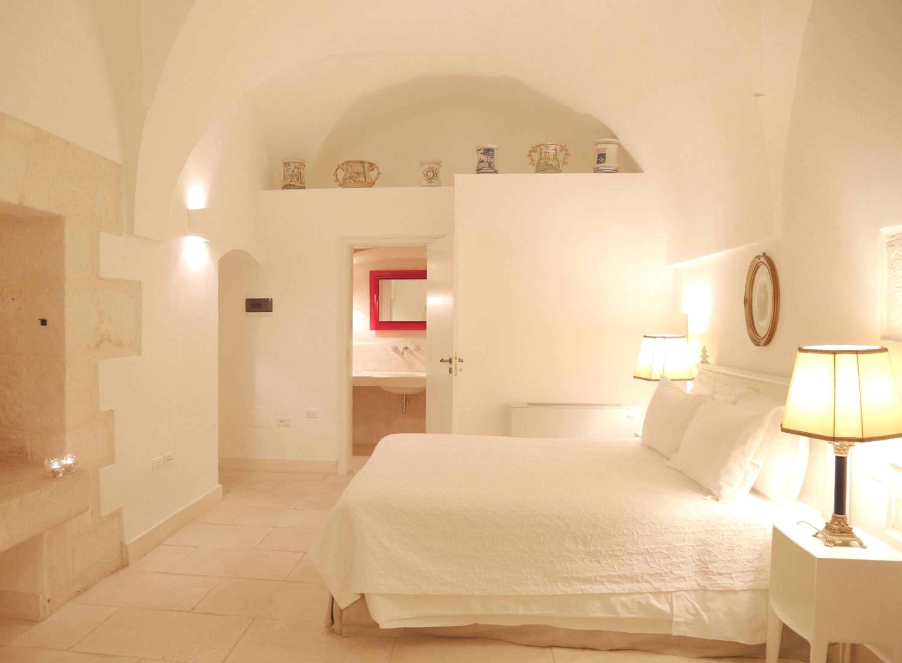 Double or Twin Room - Photo 7