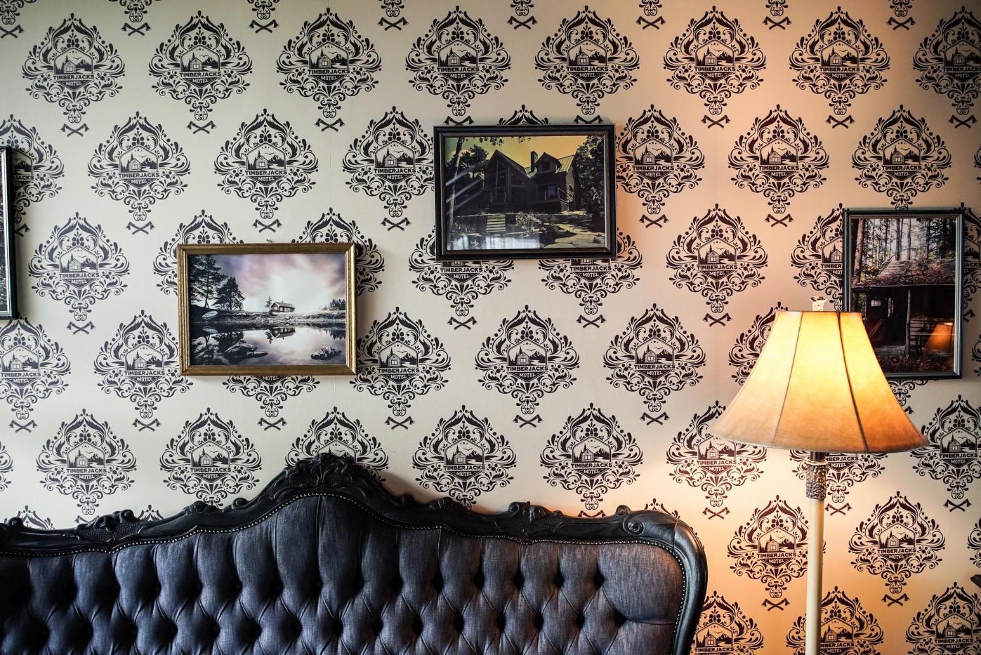 King Suite with Balcony photo 3