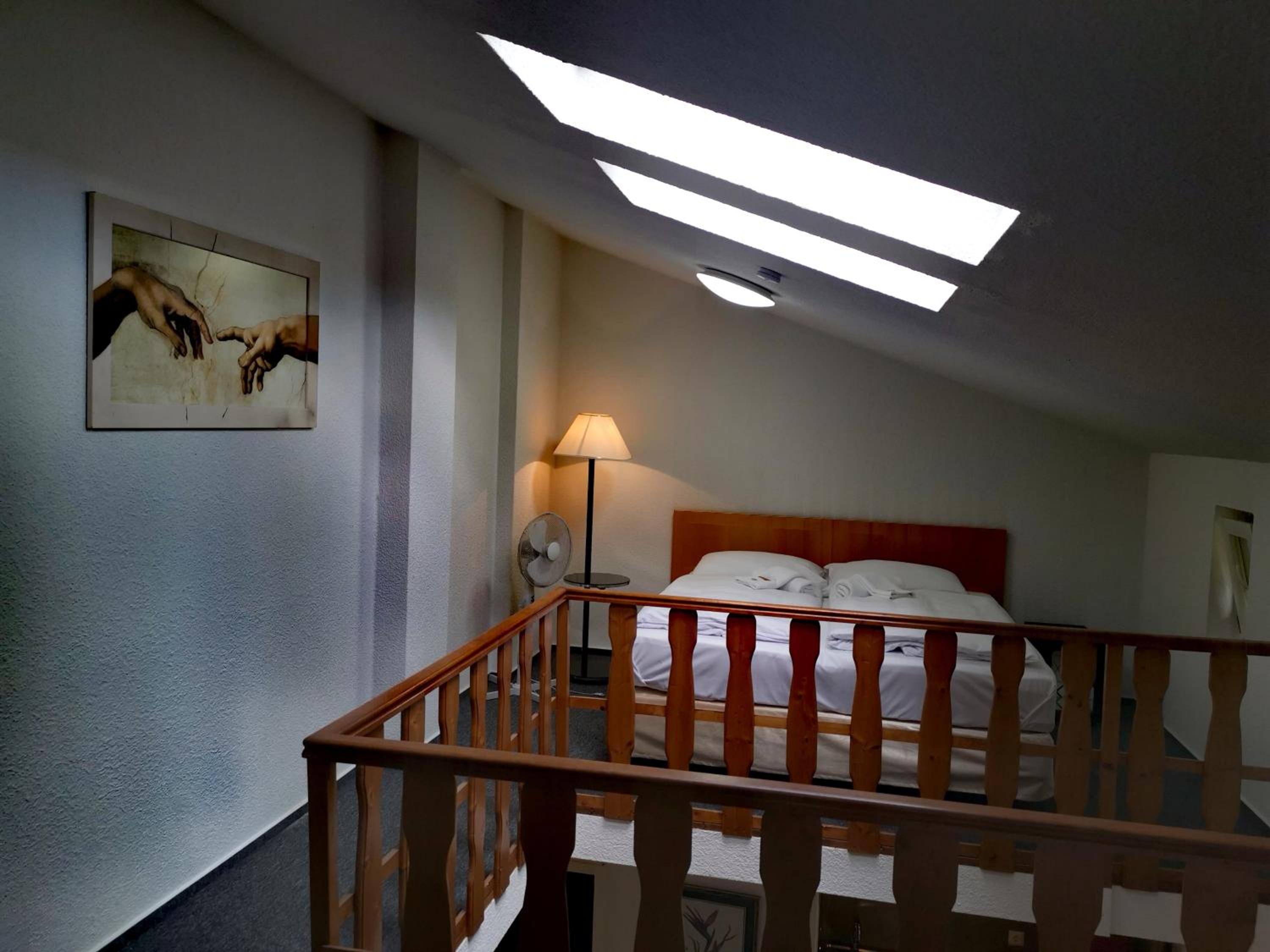 Apartment - Split Level photo 3
