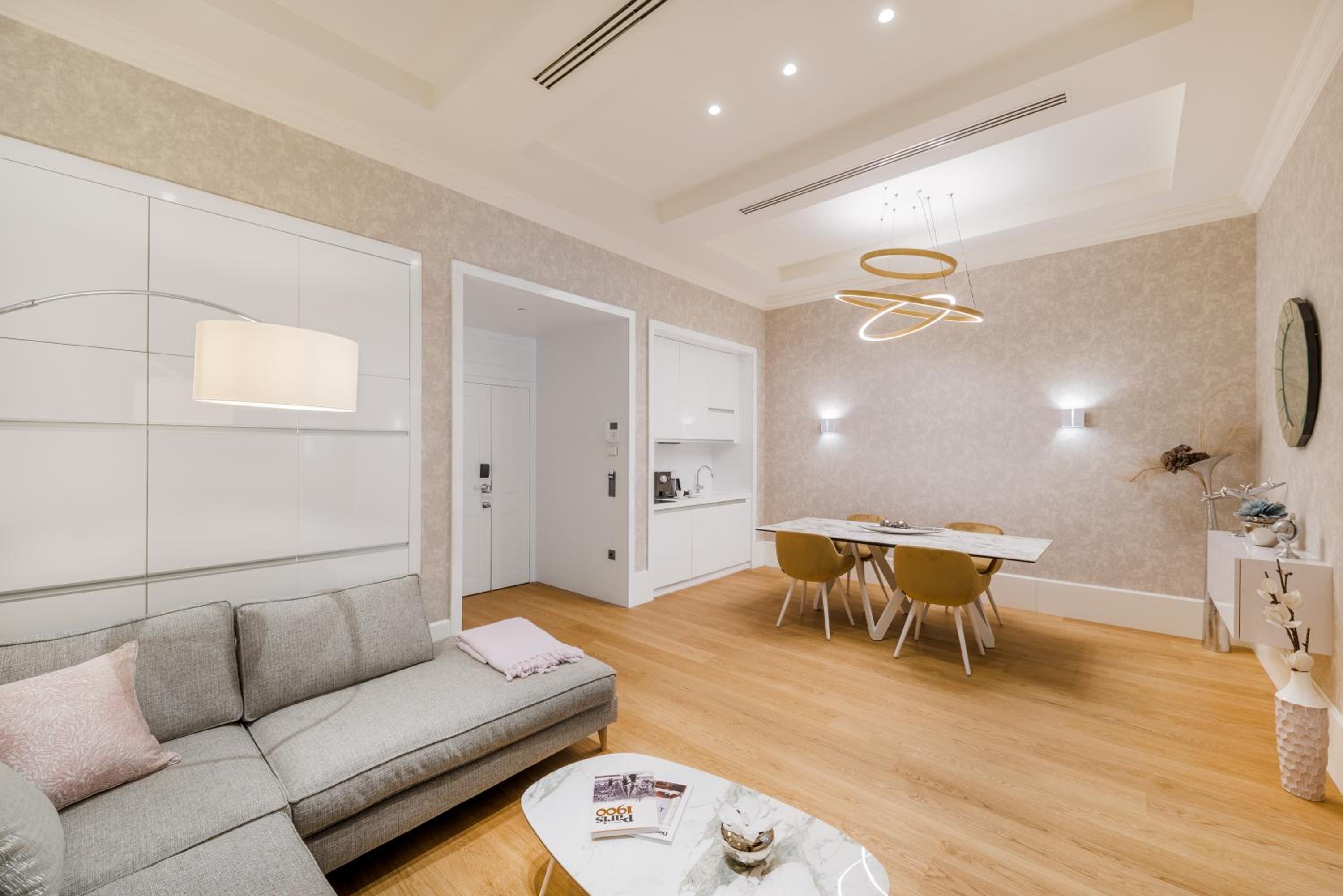 Governor Suite with Danube view - Photo 1