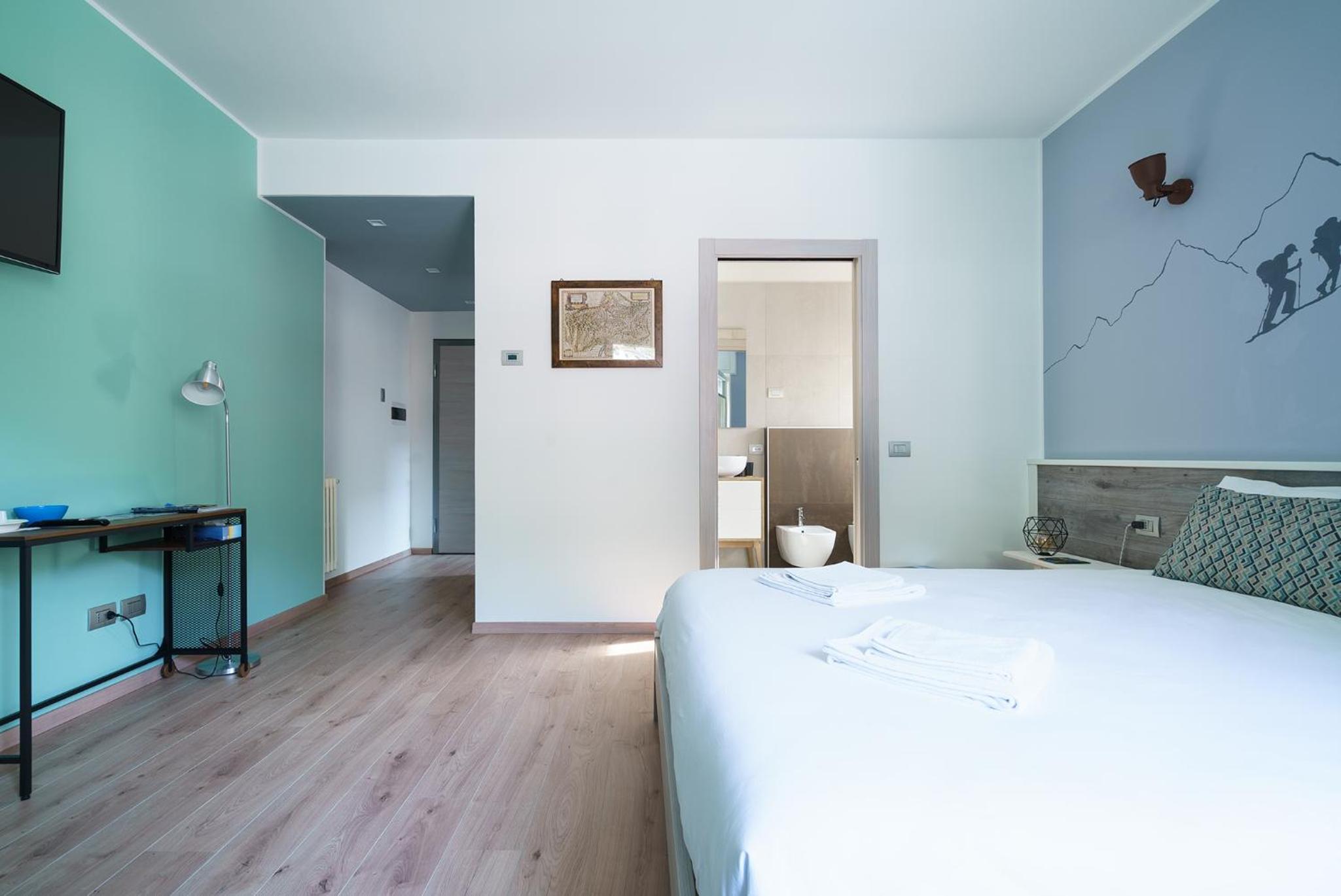 Deluxe Triple Room photo 2