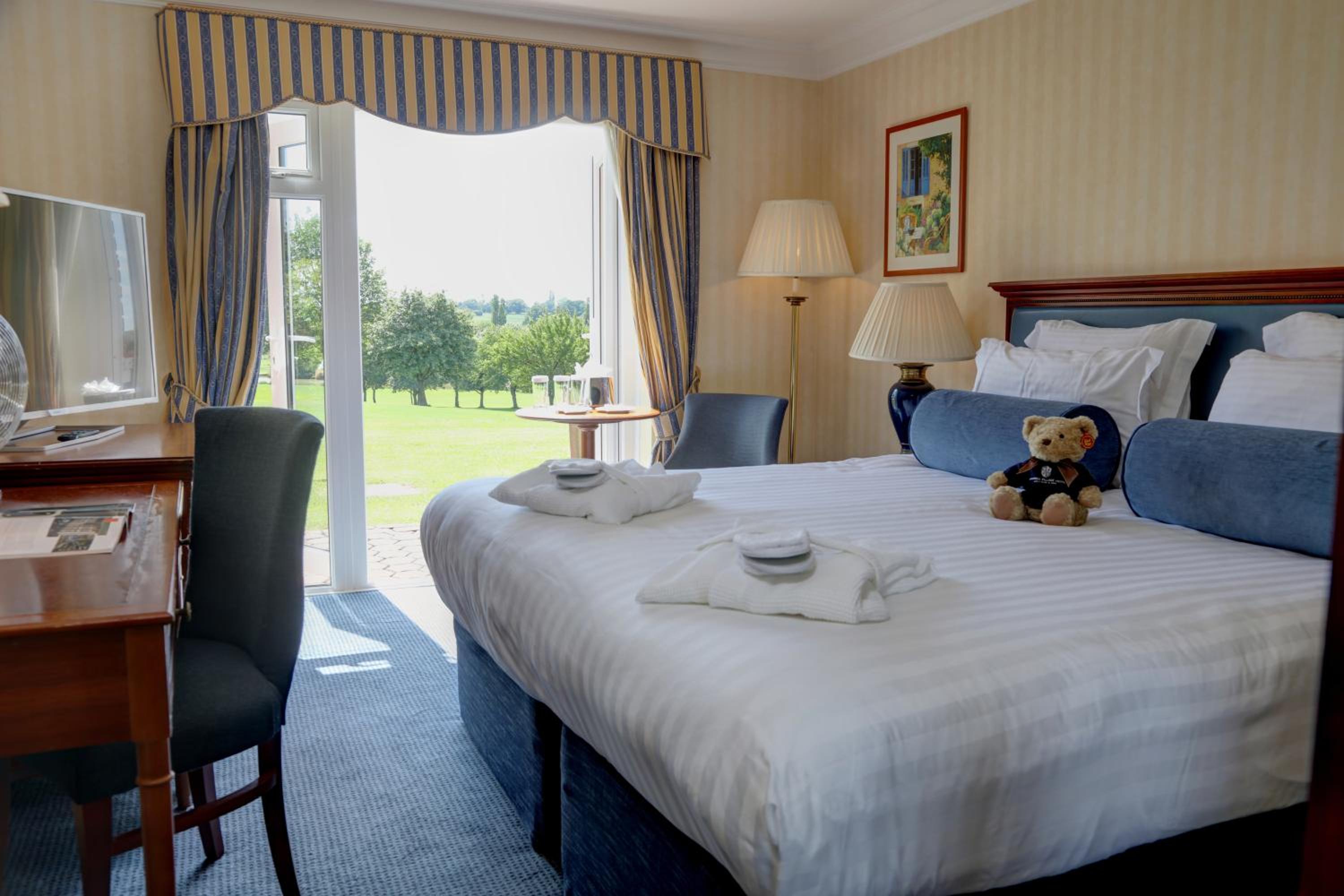 Deluxe Double Room with View - Photo 2