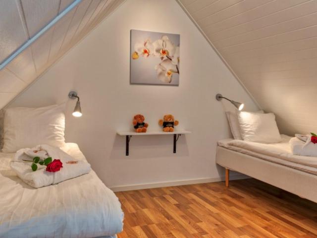 Quadruple Room with Terrace photo 2