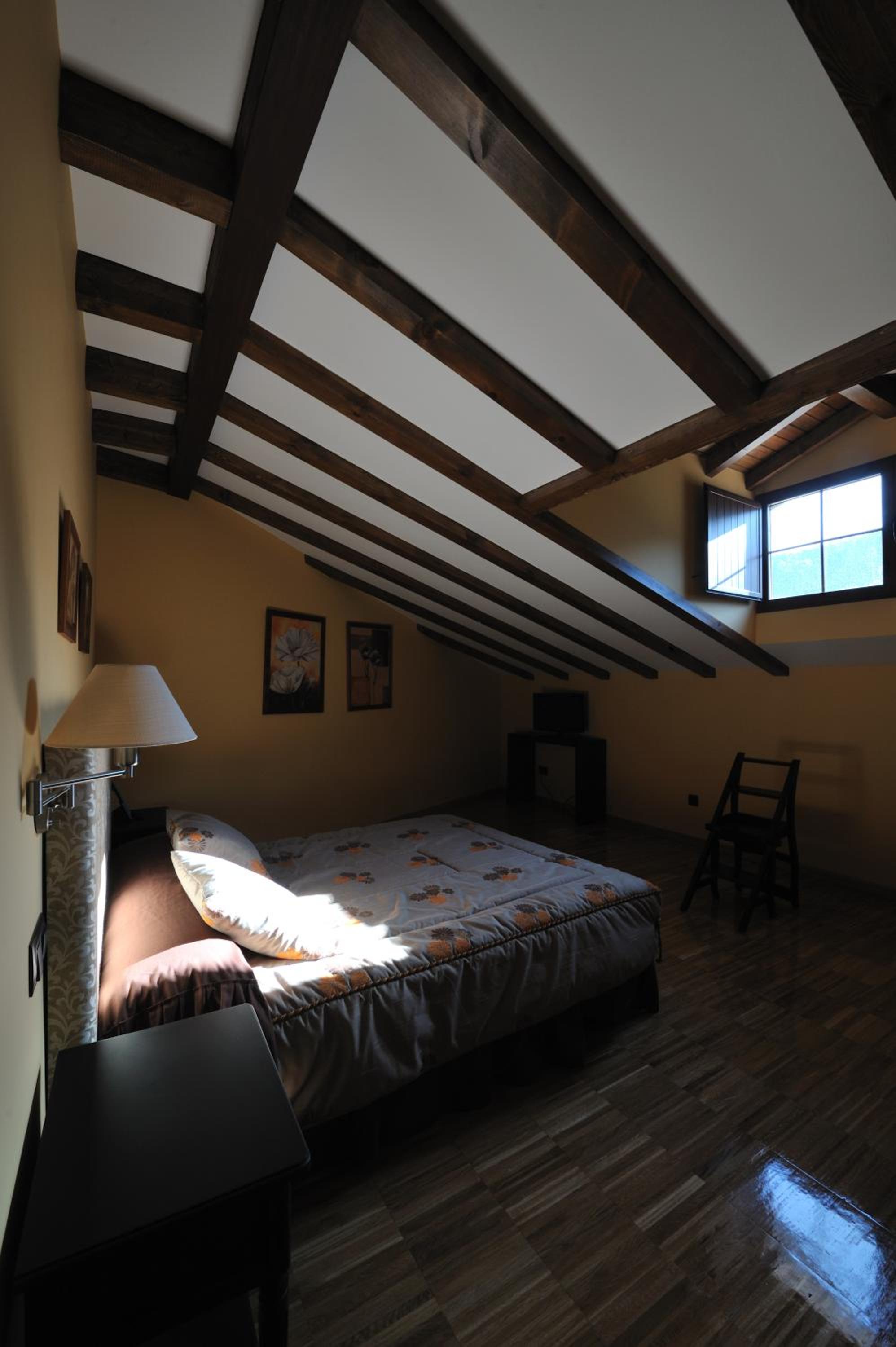 Double Room with Shower photo 2