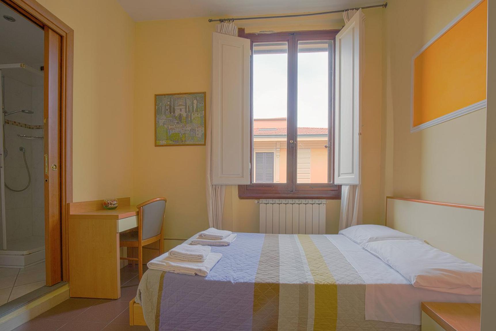 Small Double Room photo 3