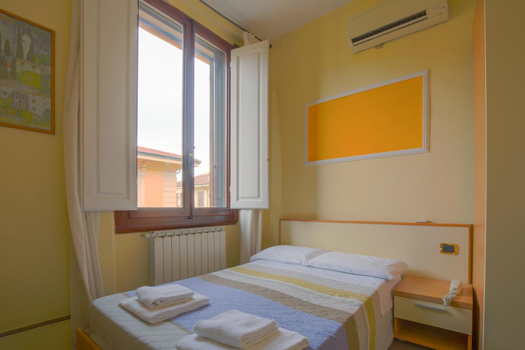 Small Double Room photo 1