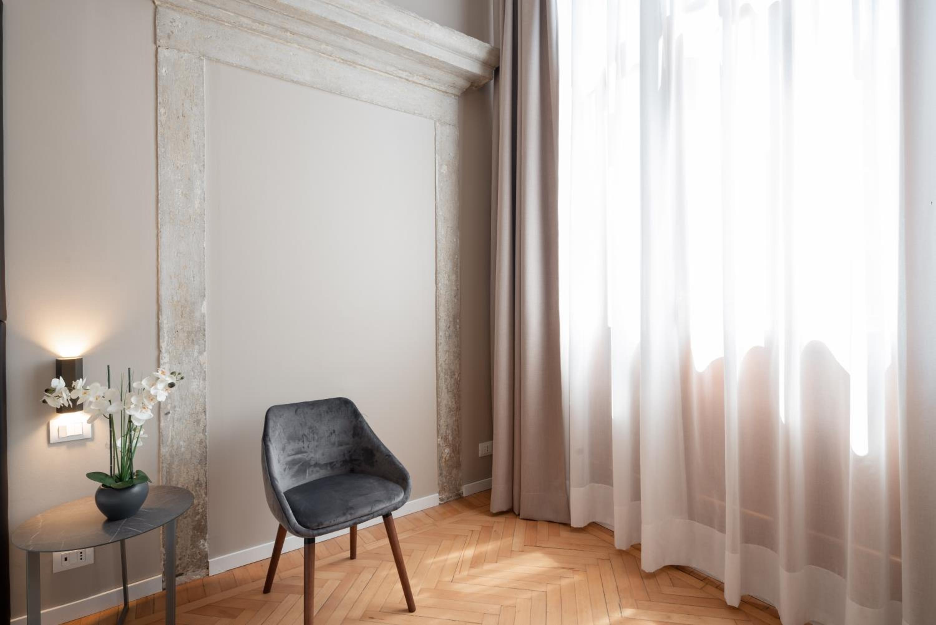 Junior Suite with Balcony
