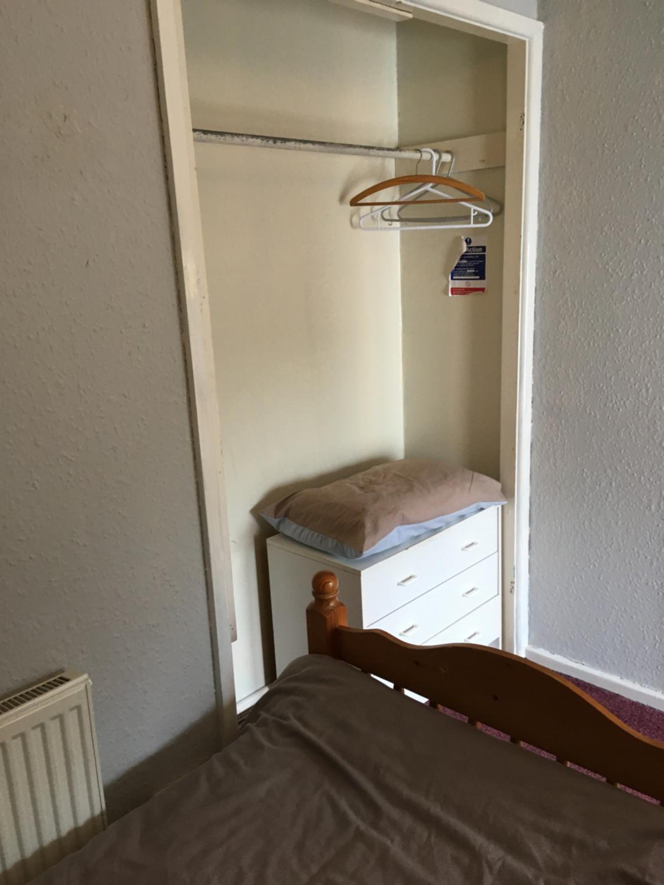 Standard Twin Room photo 3