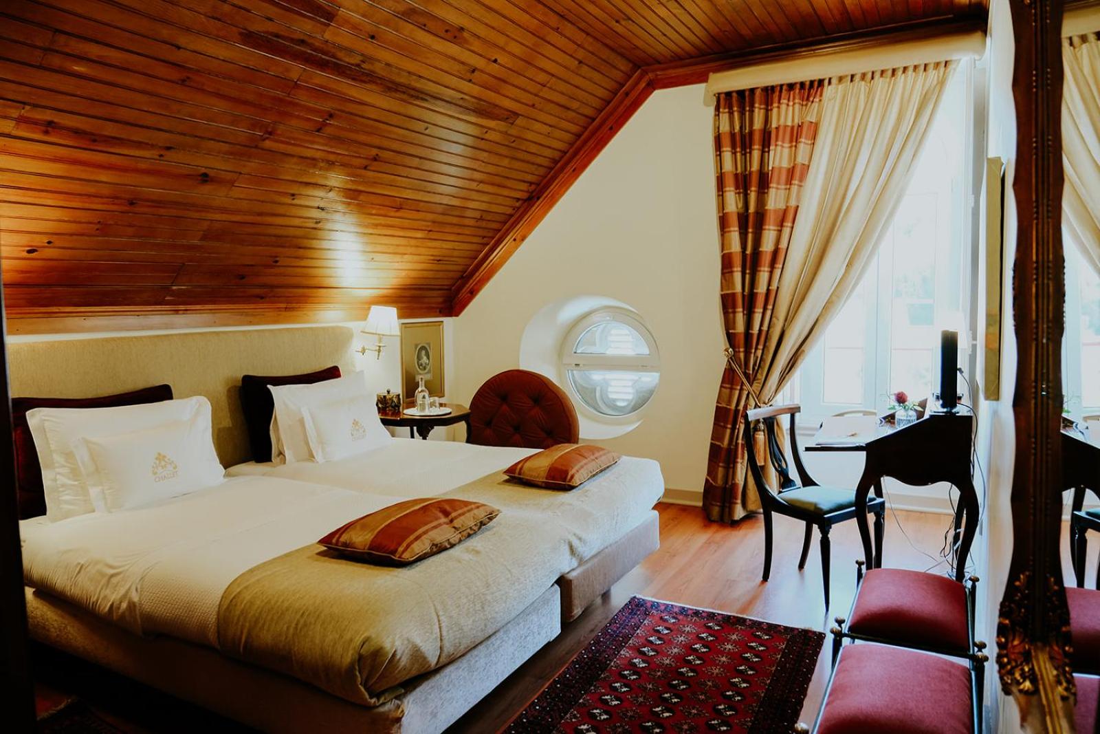 Twin Room in the Challet - Photo 9