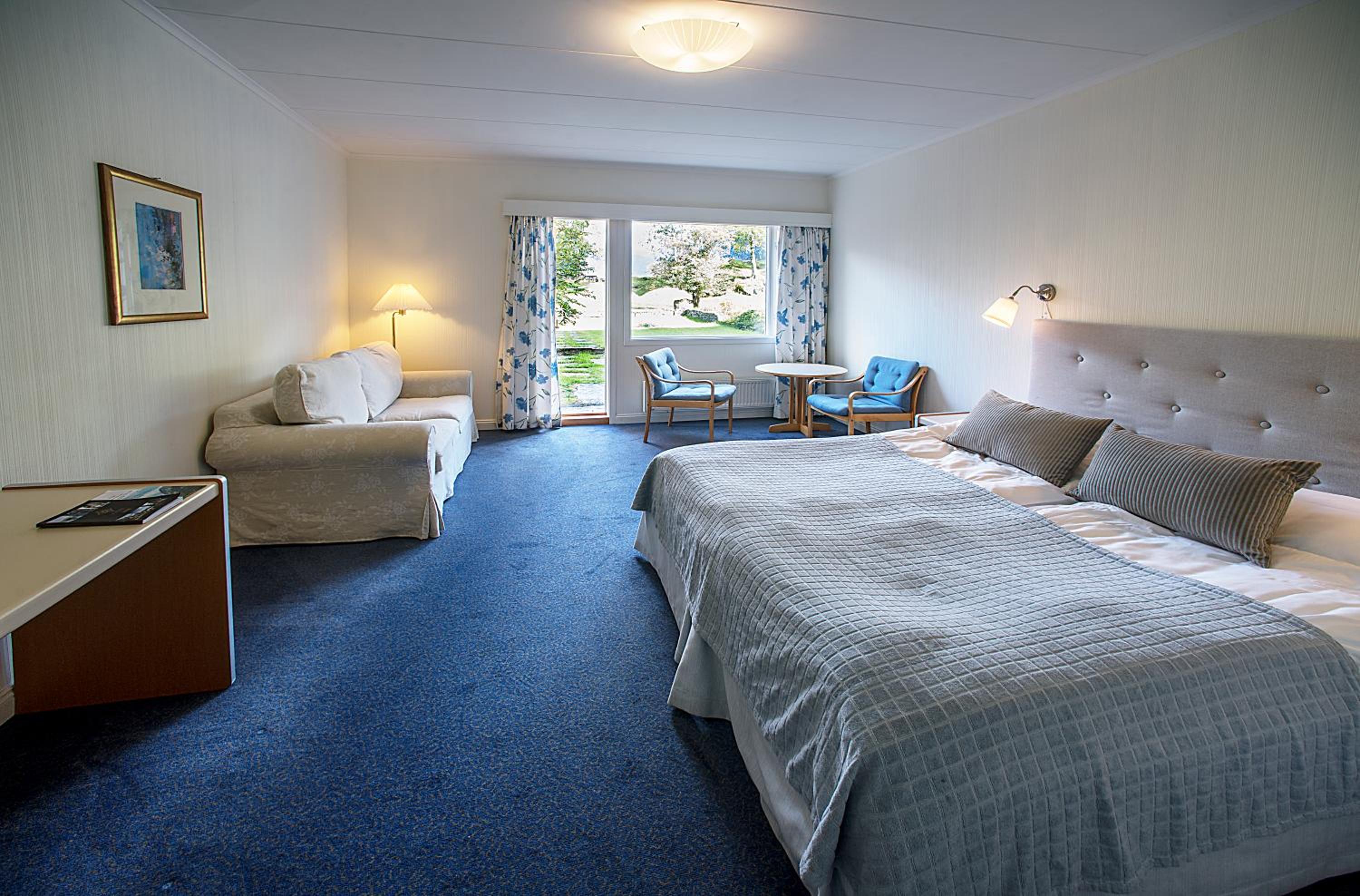 Double or Twin Room photo 3