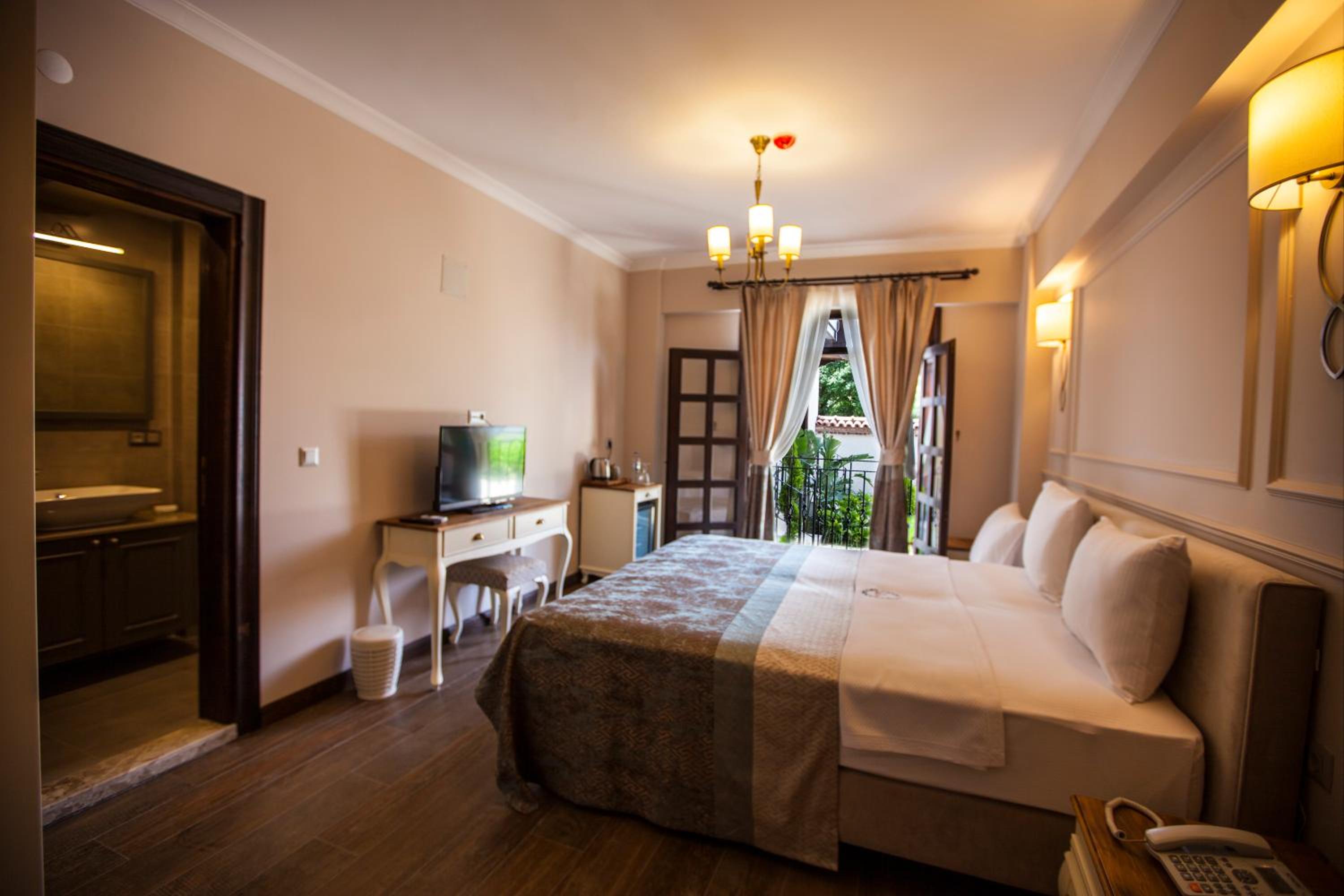 Superior Triple Room - Photo 1