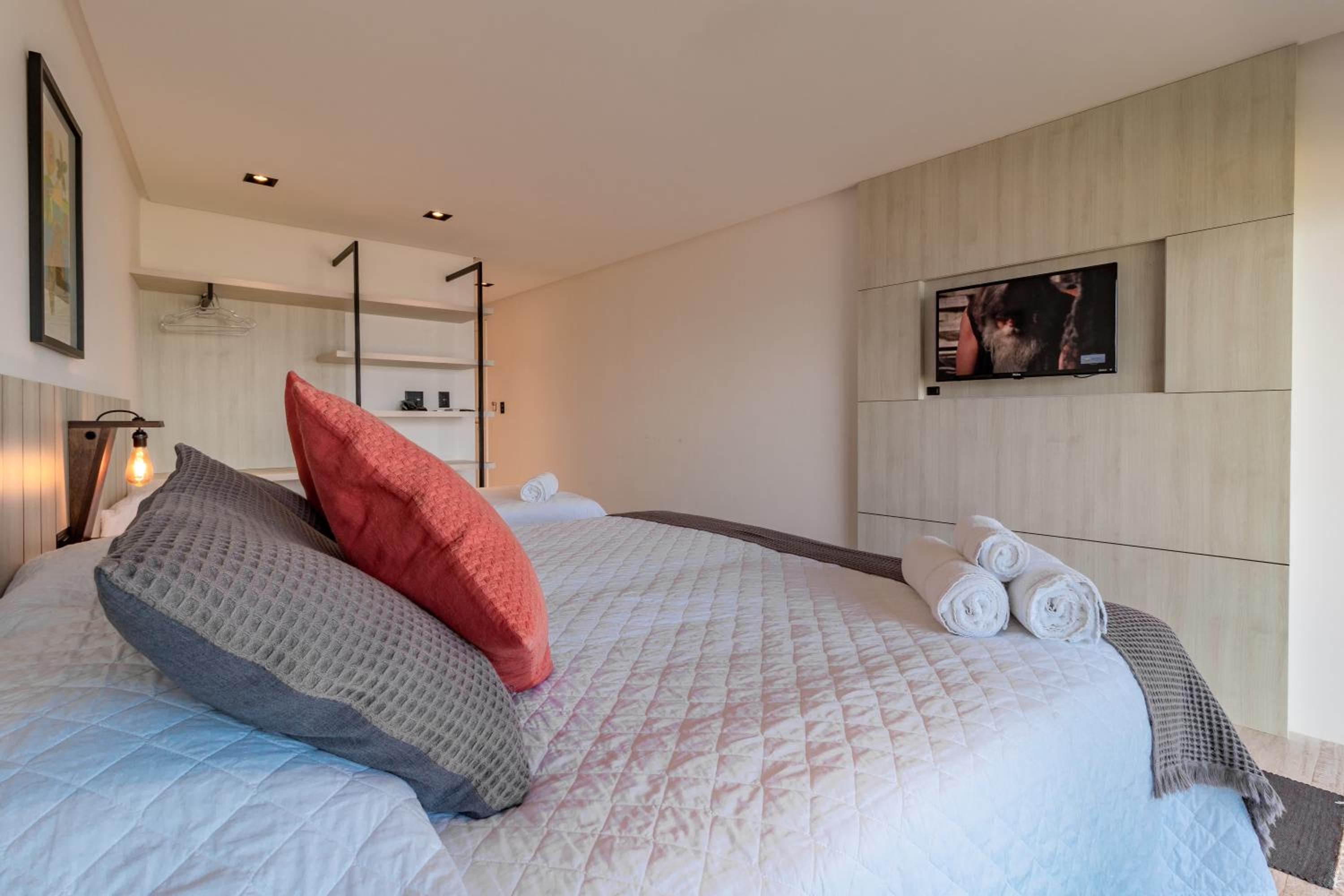 Deluxe Triple Room with Sea View photo 2