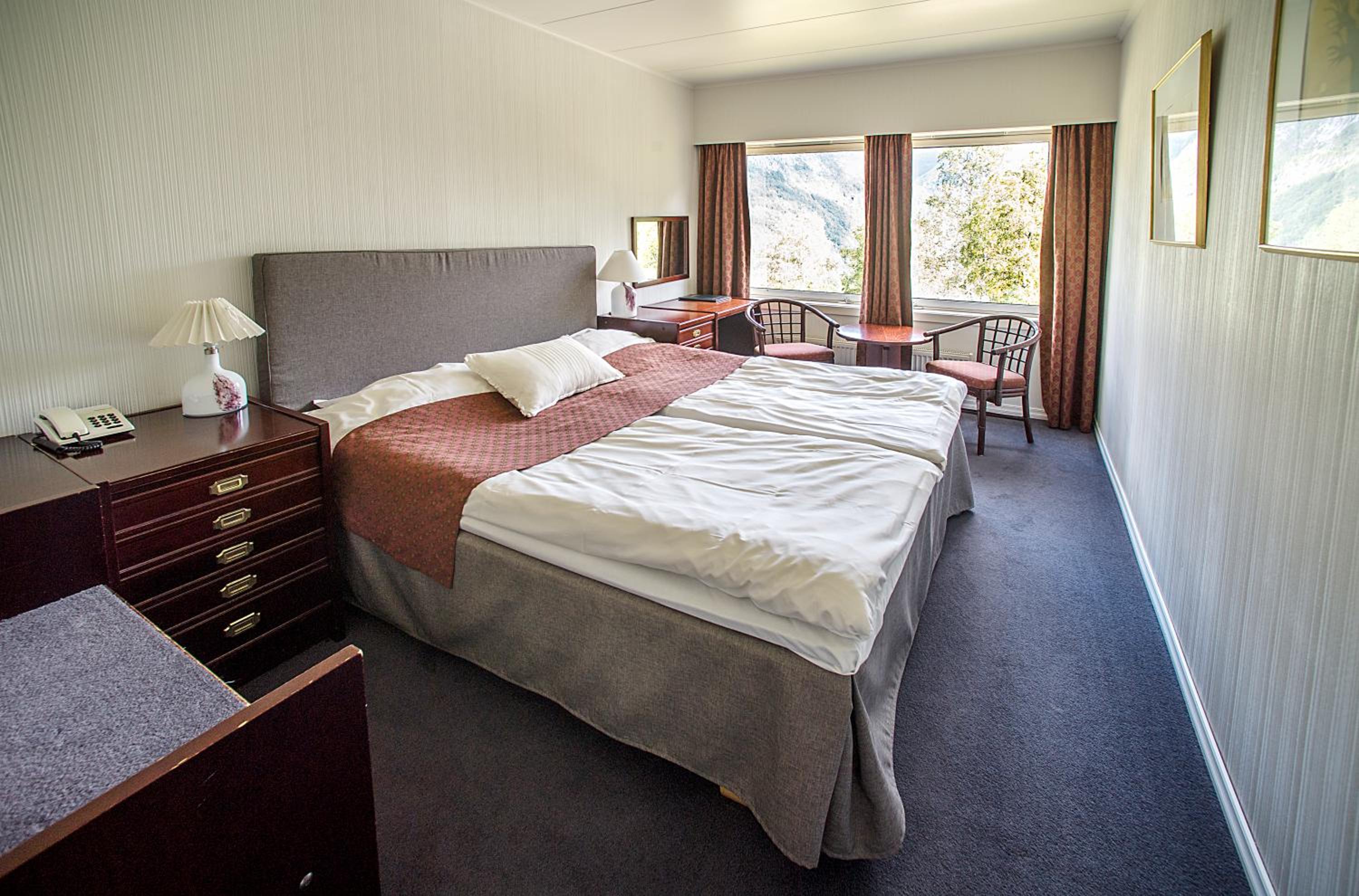 Deluxe Suite With Valley View