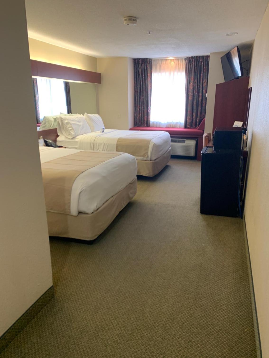 Queen Room with Two Queen Beds - Disability Access/Non-Smoking photo 1