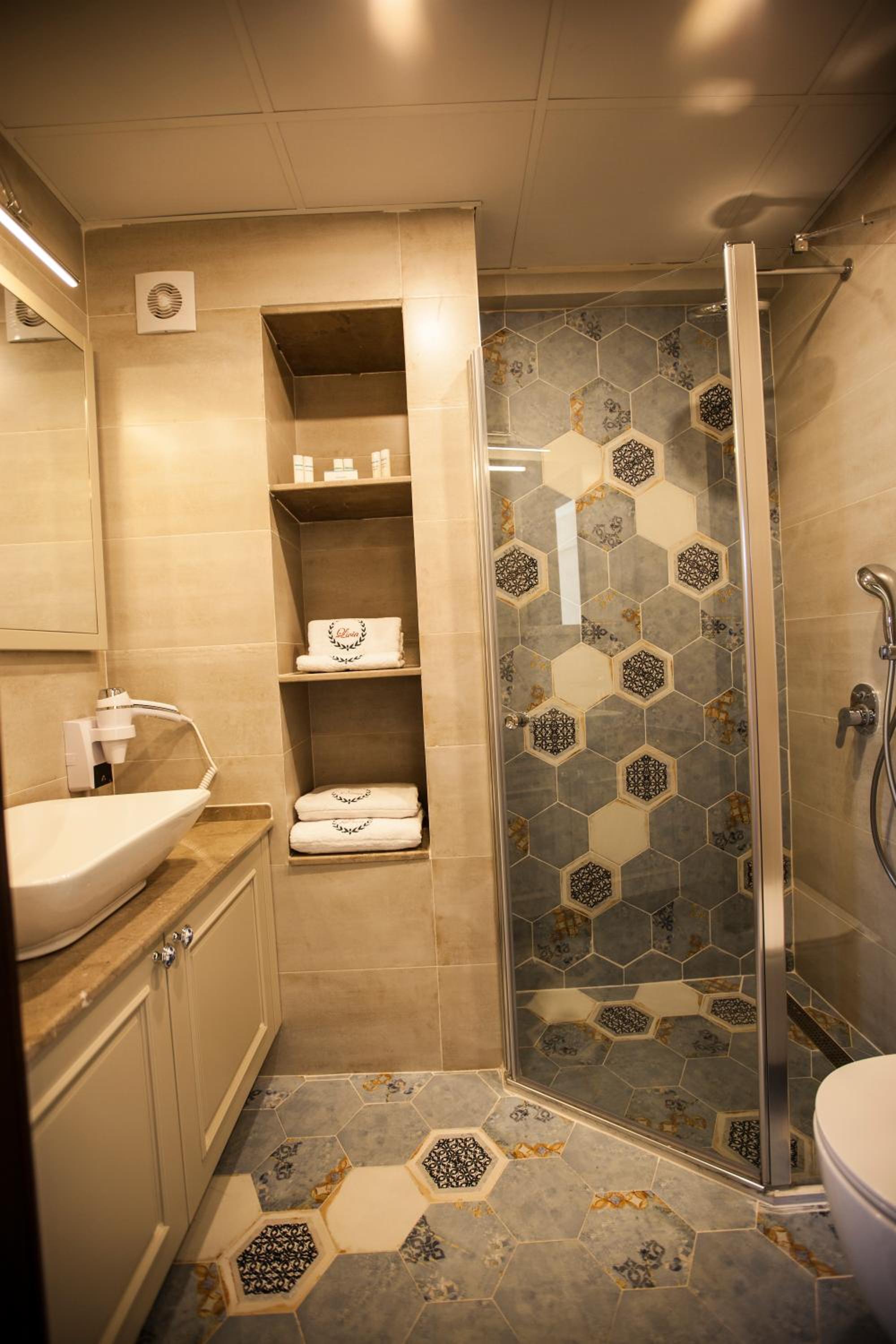 Deluxe Double or Twin Room with Garden View - Photo 4