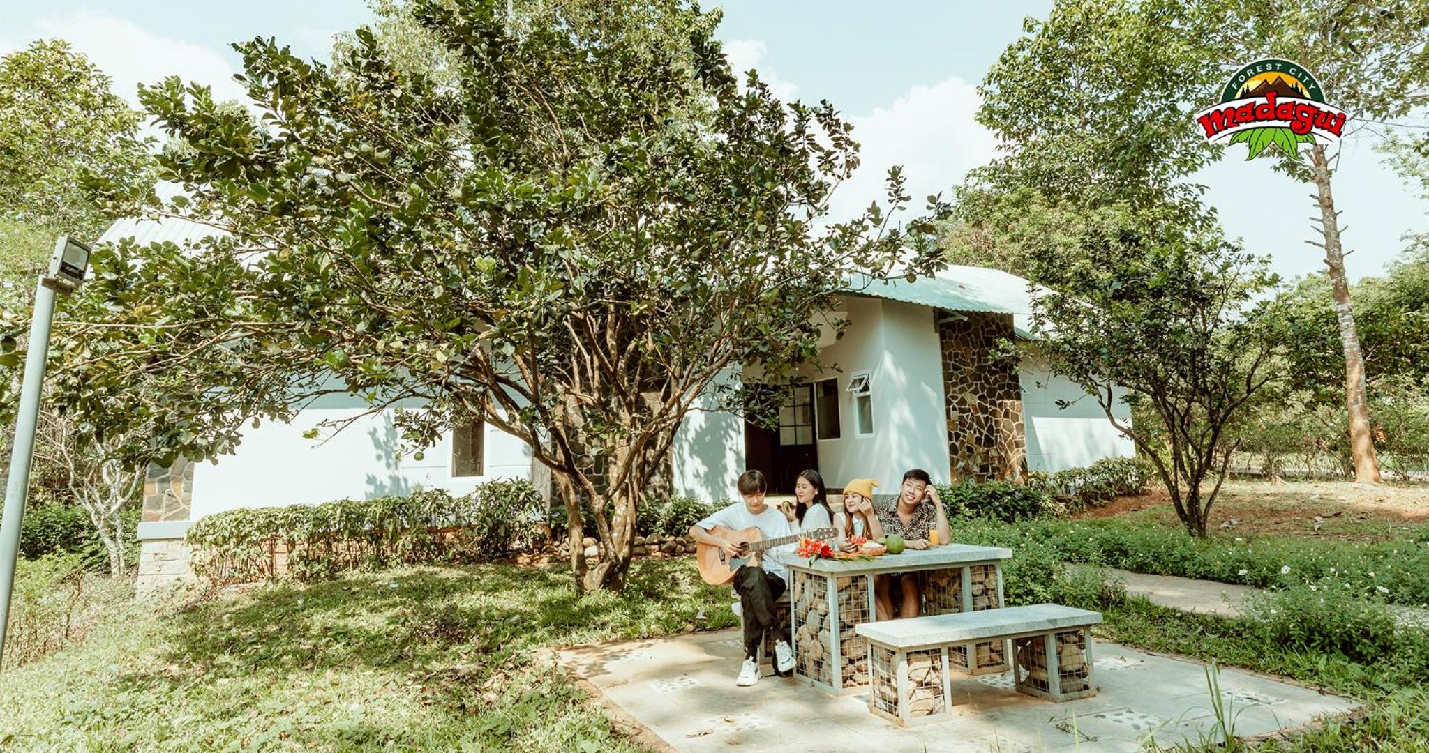 Deluxe Double or Twin Room with Garden View photo 2