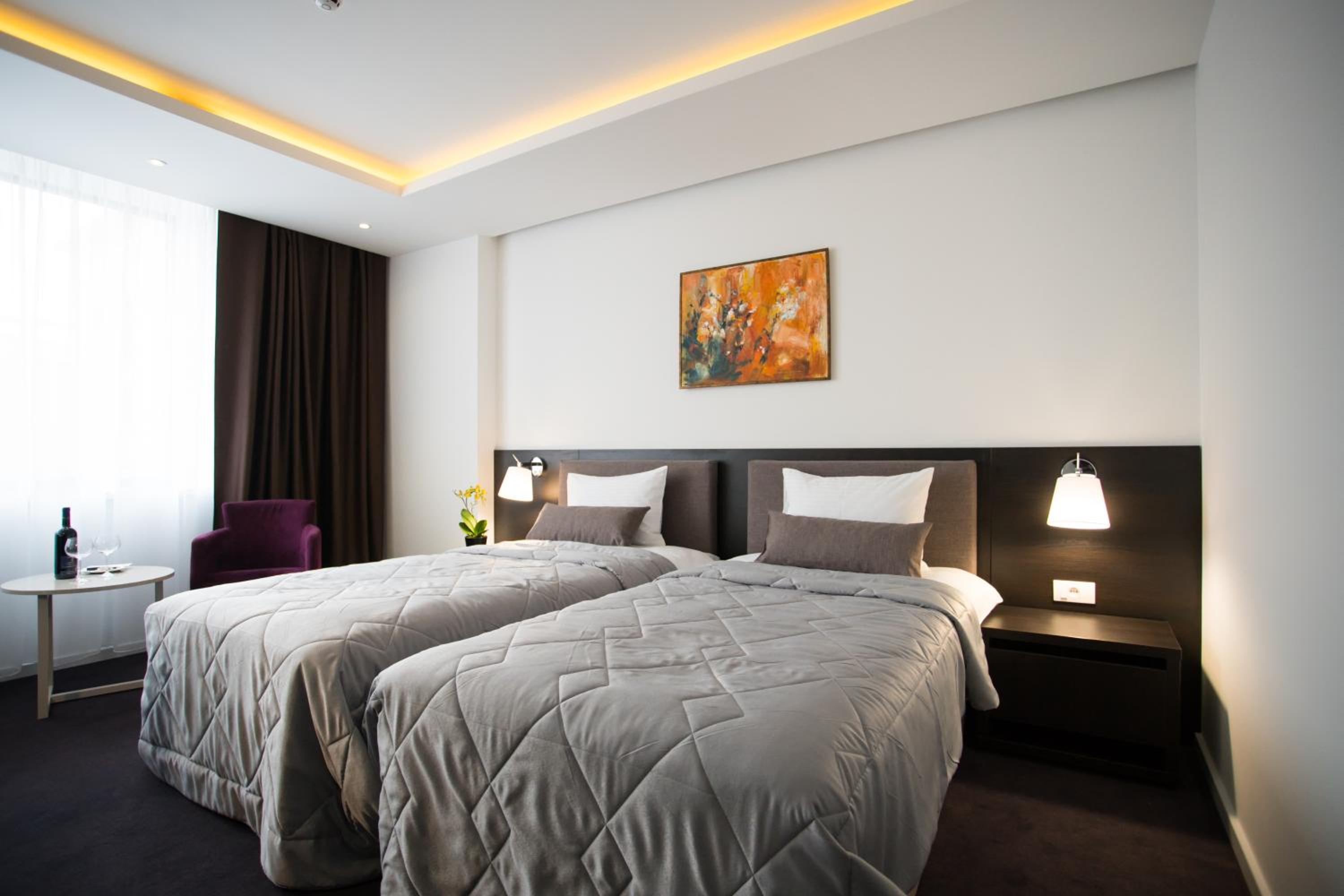 Economy Twin Room photo 1