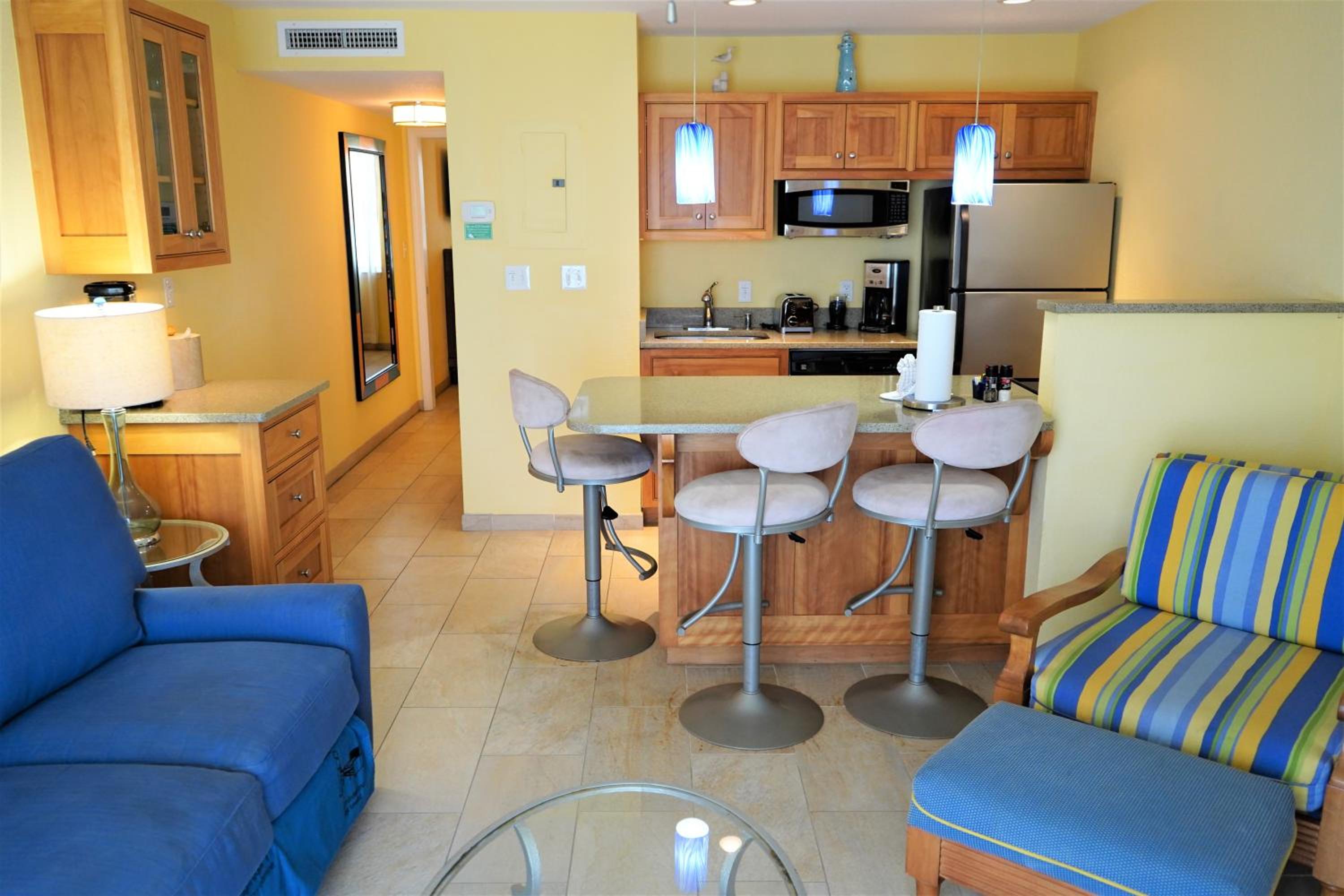 King Suite with Sofa Bed - Ocean Front - Photo 6