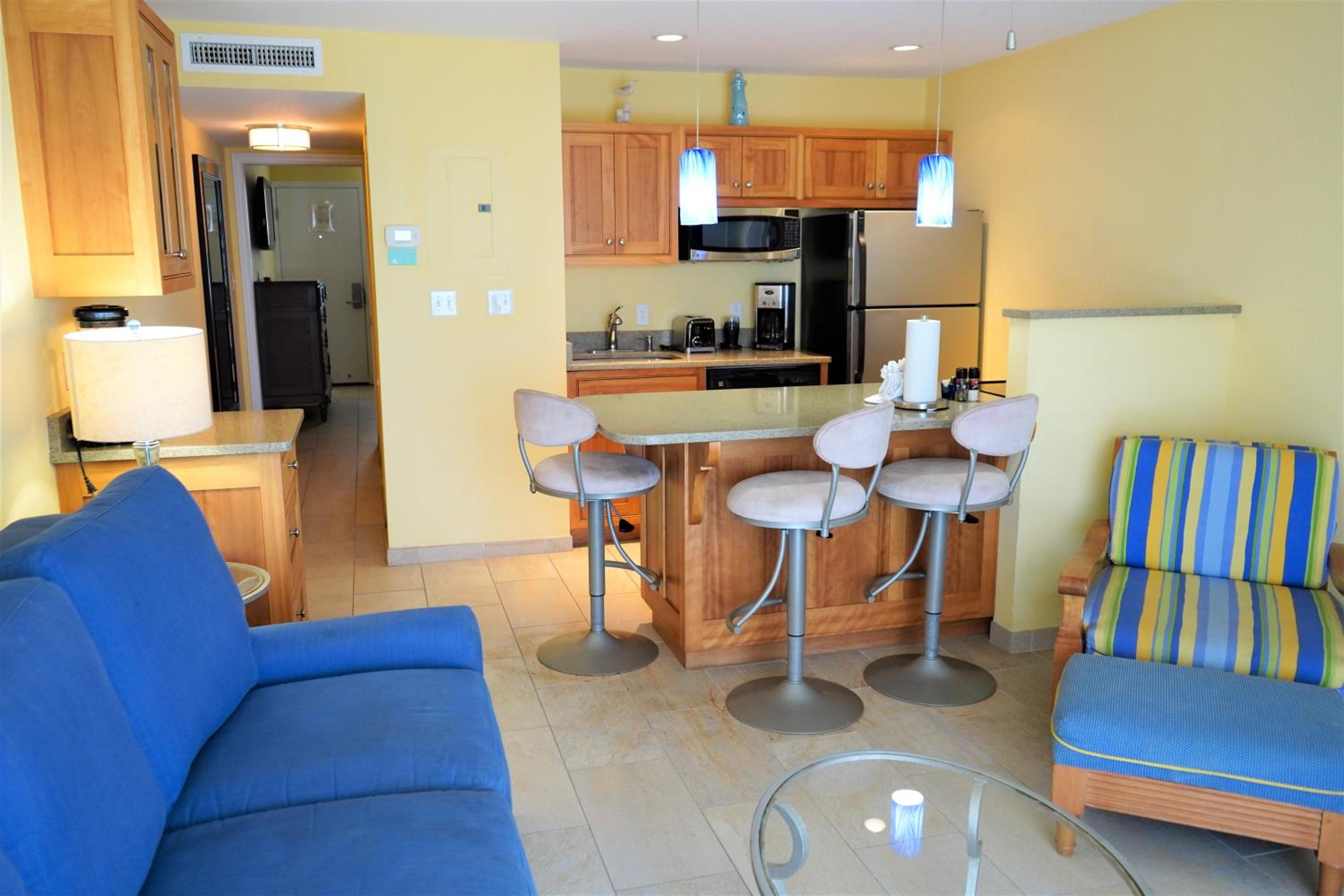 King Suite with Sofa Bed - Ocean Front - Photo 5