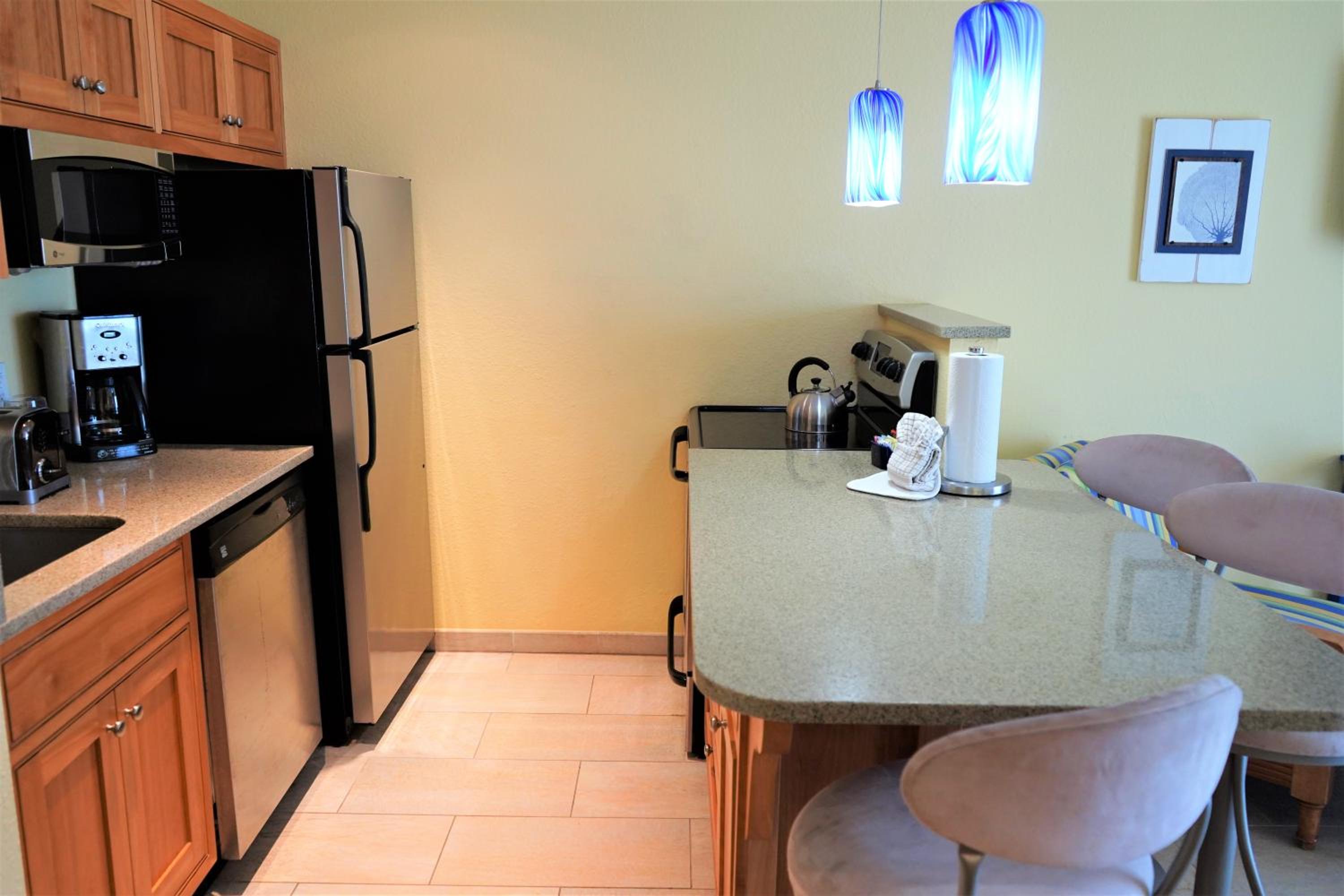 King Suite with Sofa Bed - Ocean Front - Photo 4