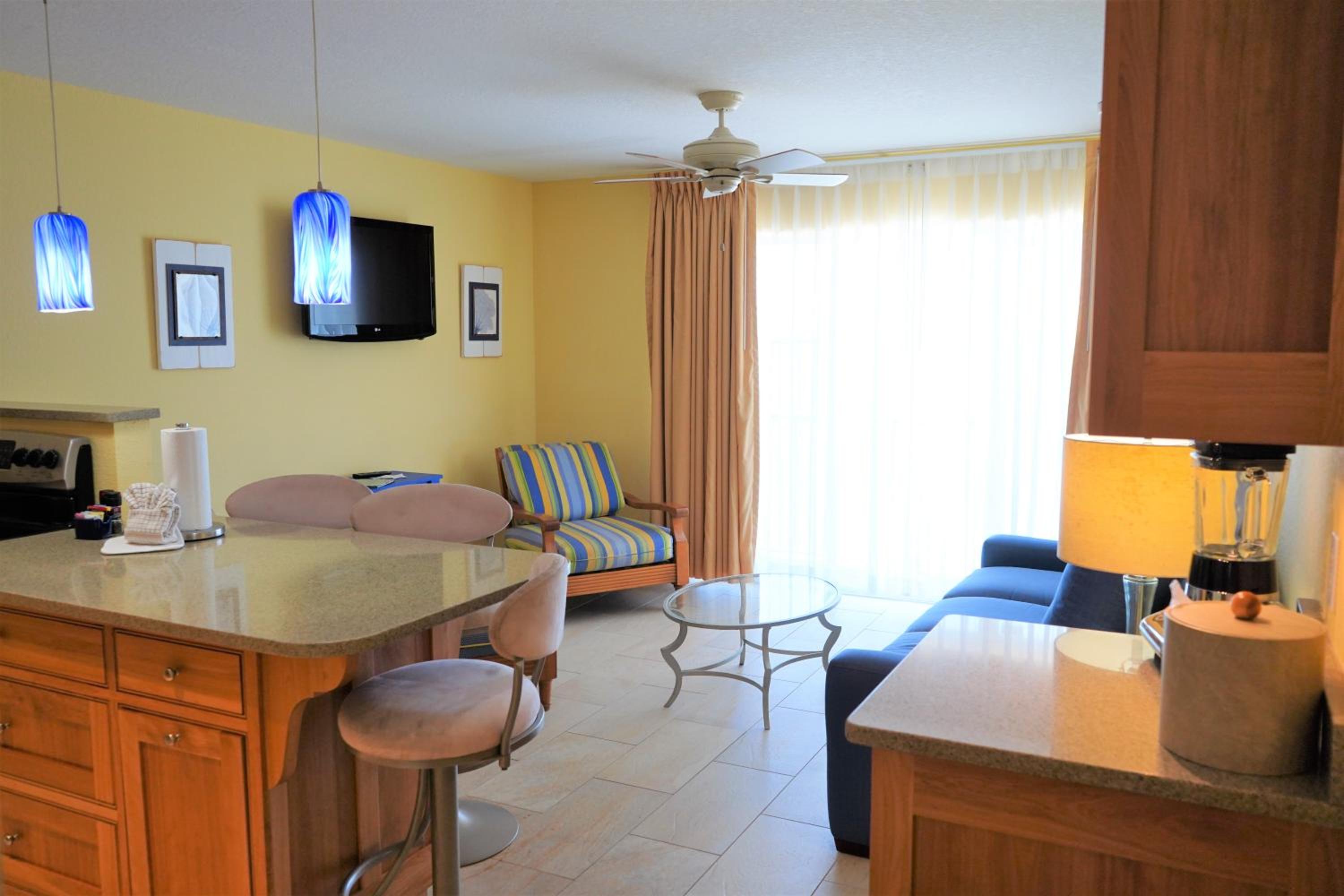 King Suite with Sofa Bed - Ocean Front - Photo 3