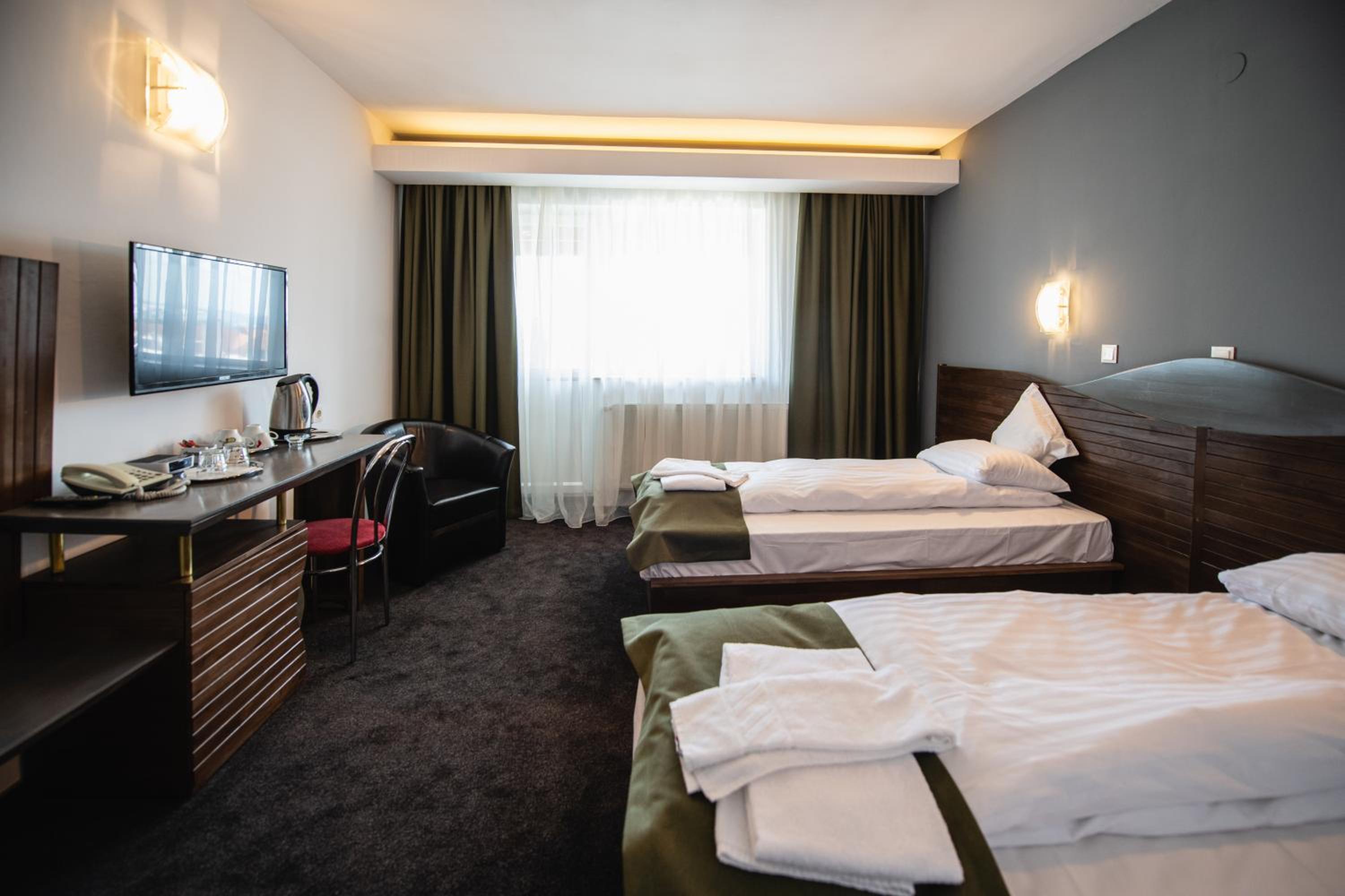 Double Room - Photo 2
