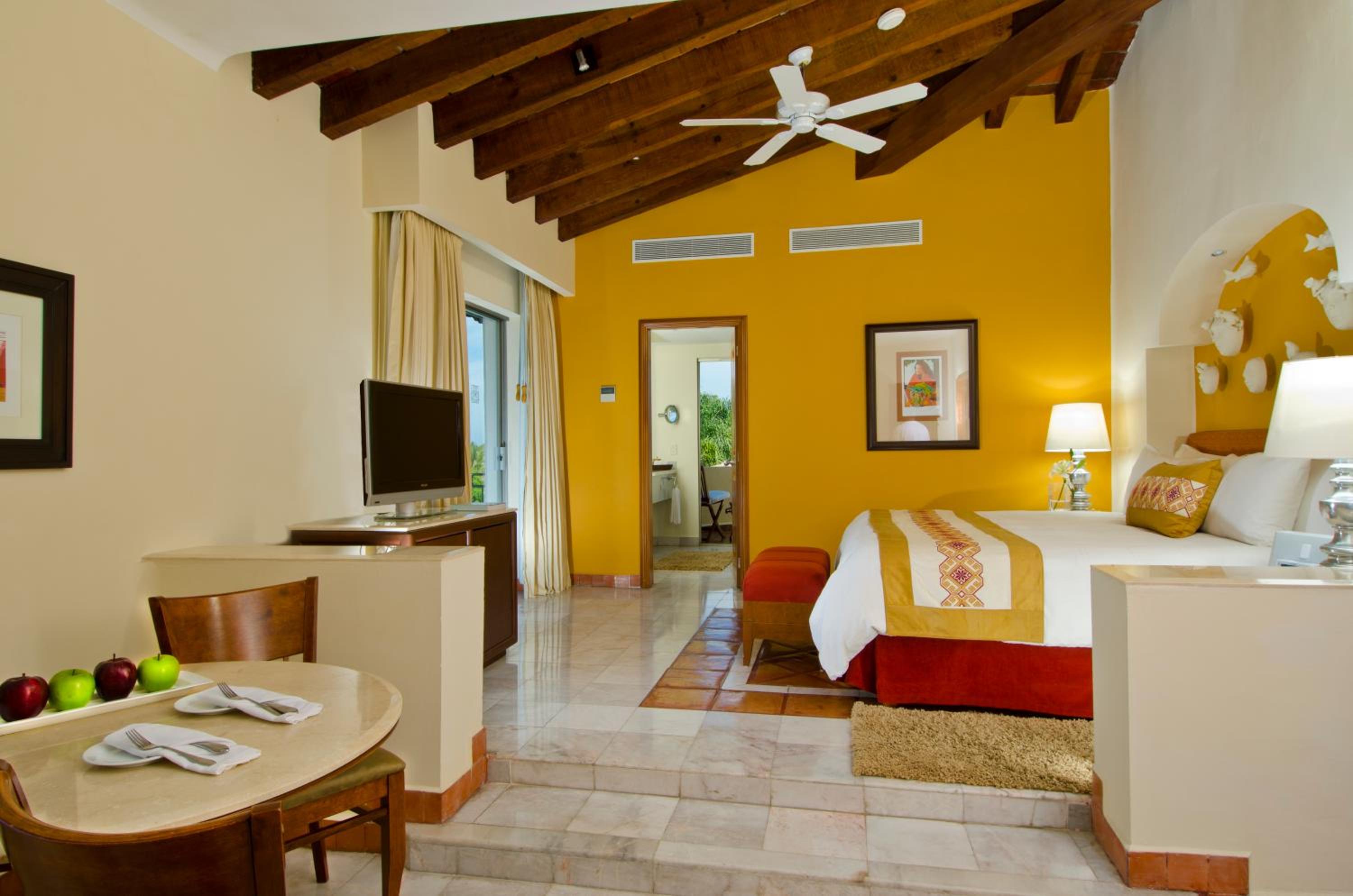 Master Suite Plus - Photo 3