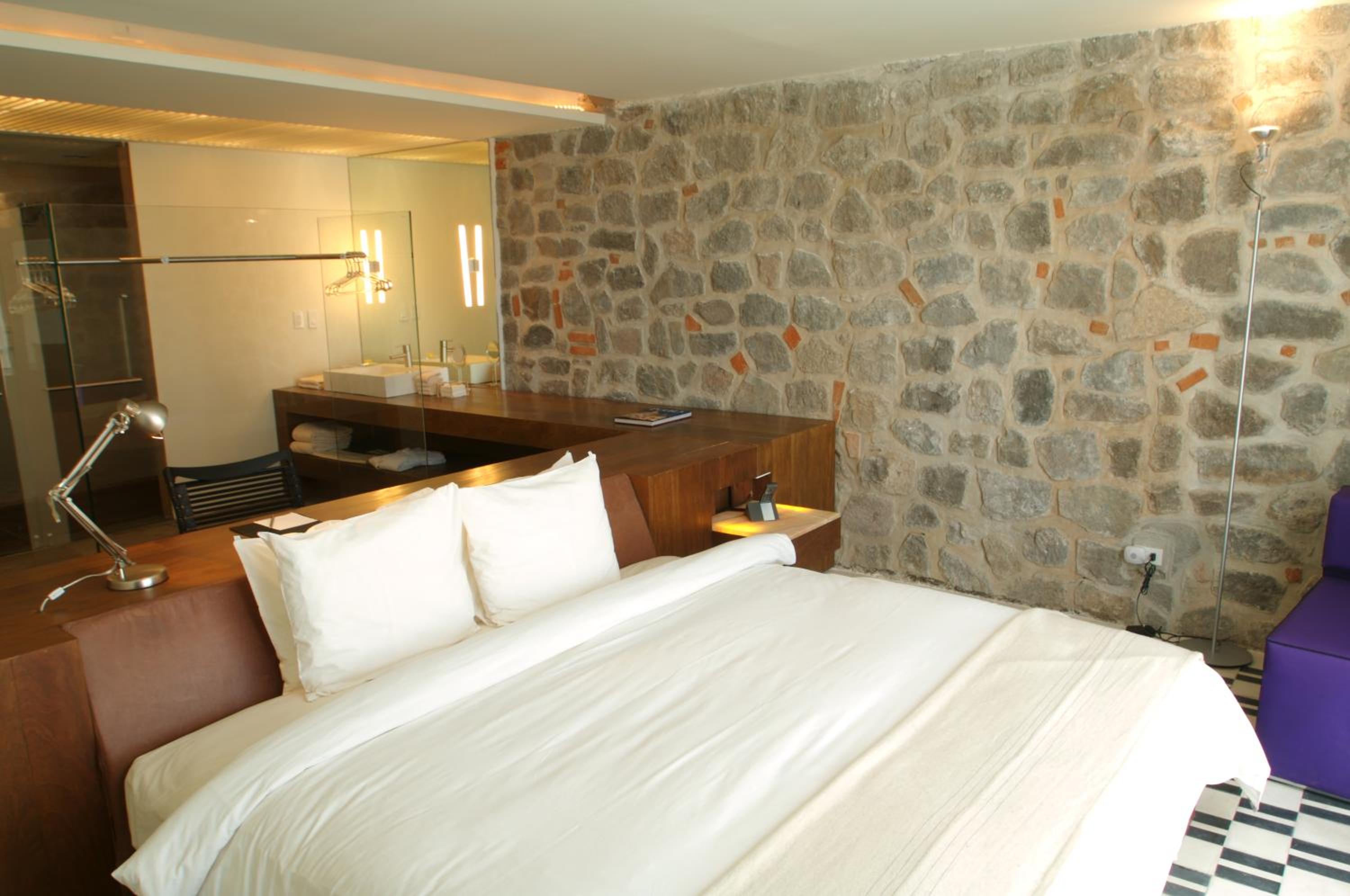 Superior King Room - Photo 1