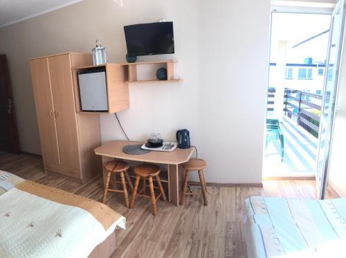 Triple Room with Balcony photo 1