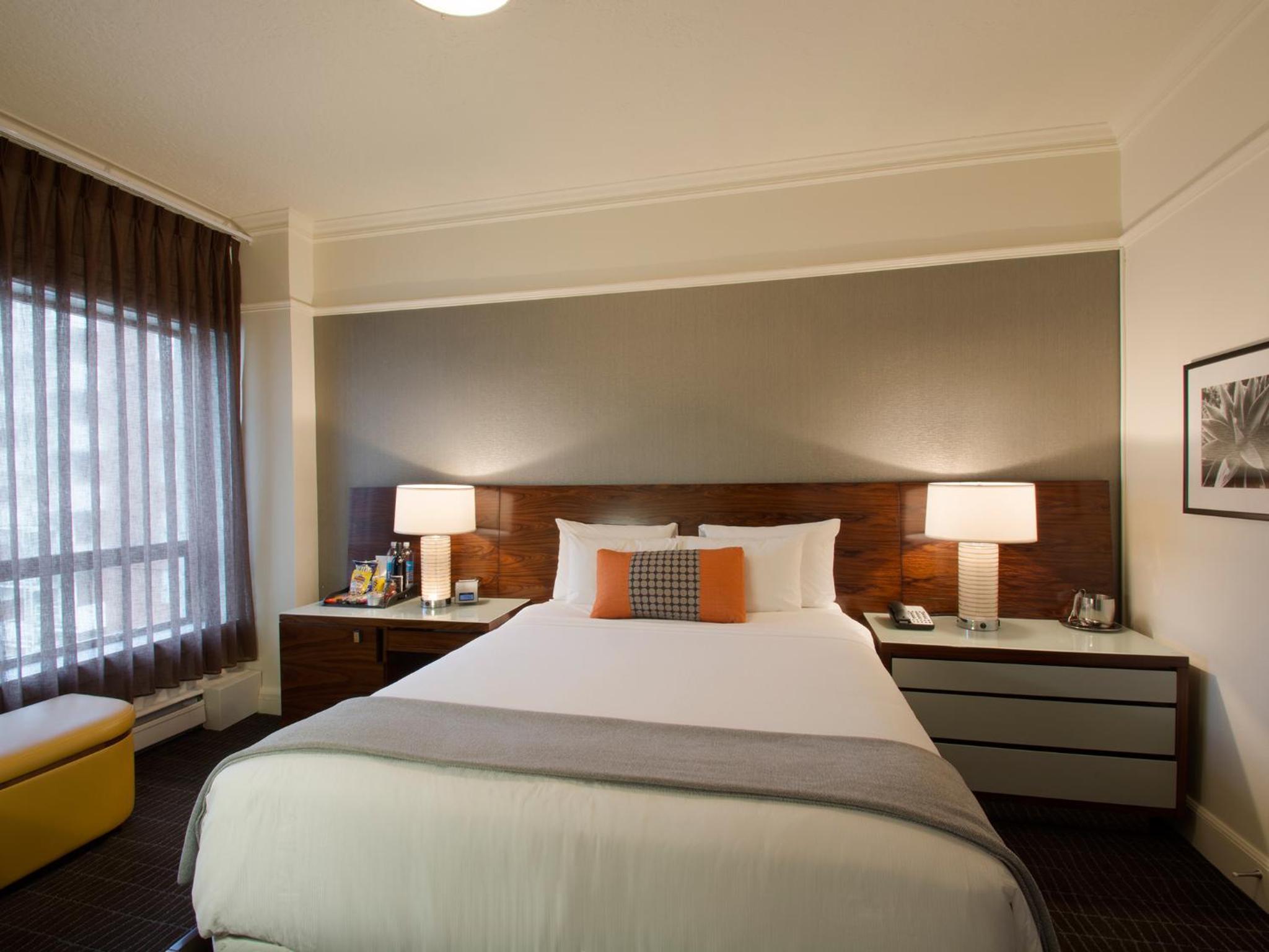 Deluxe Queen Room - Photo 1