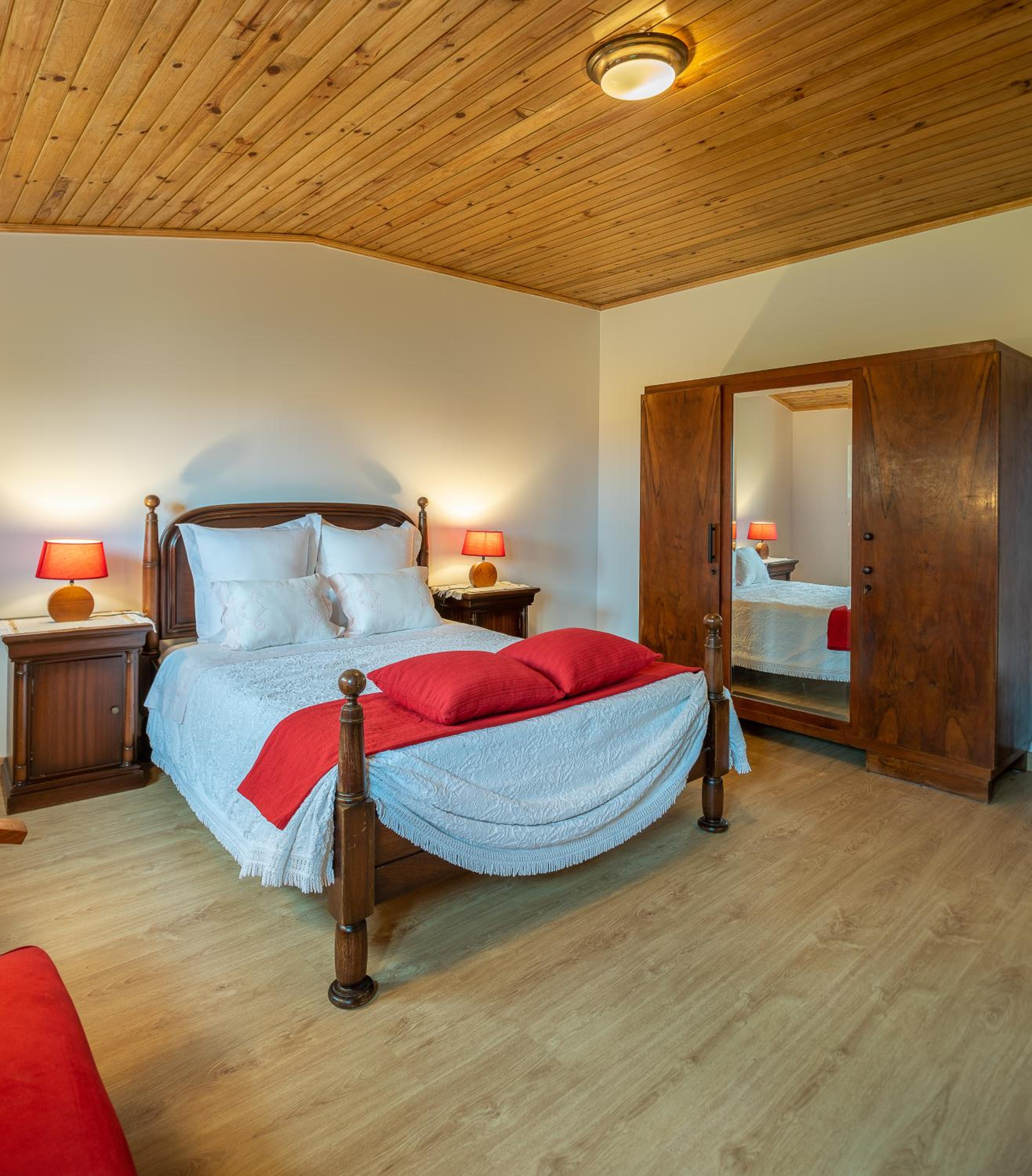 Double Room - Photo 2