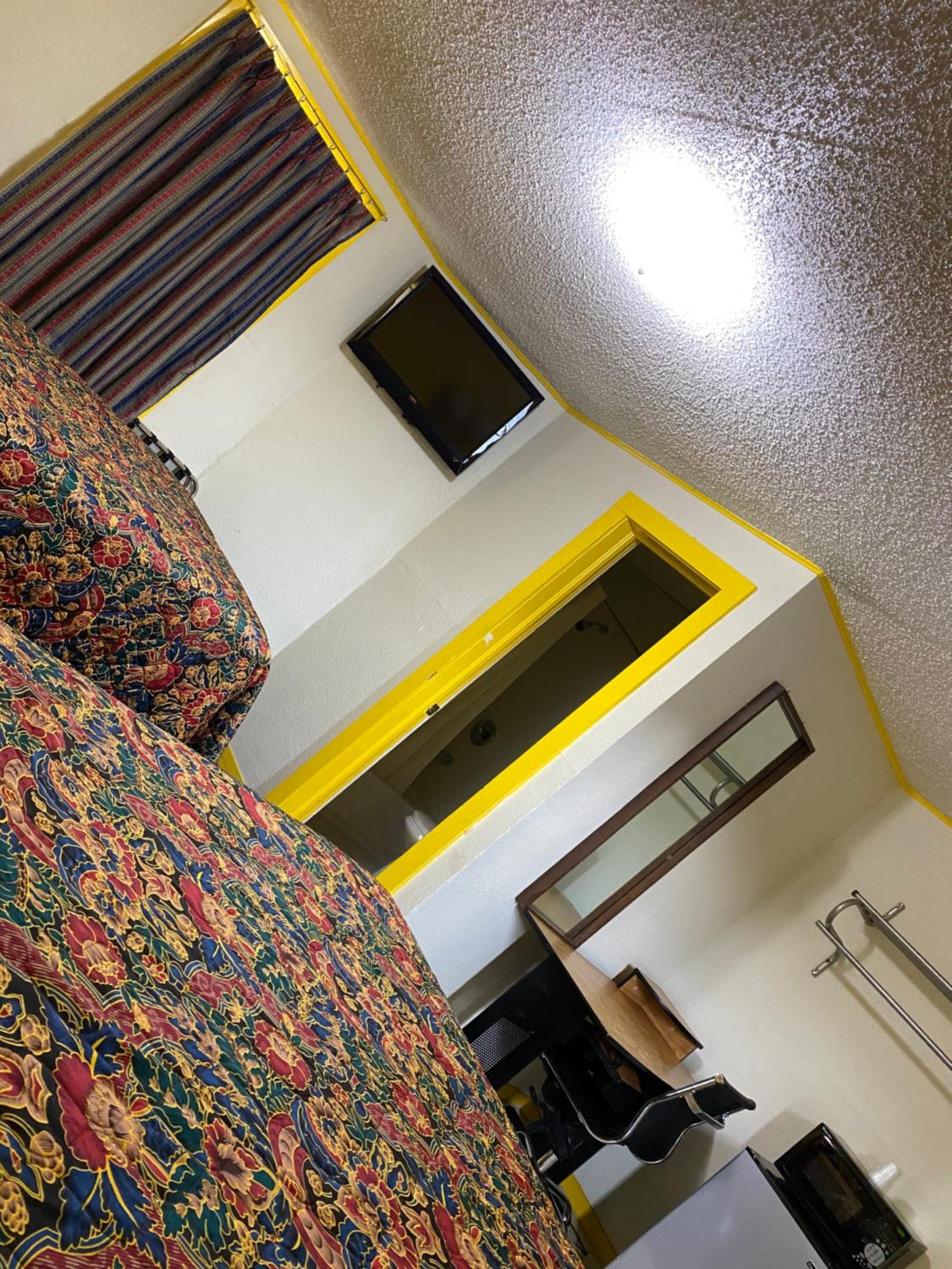 Double Room with Two Double Beds - Photo 6