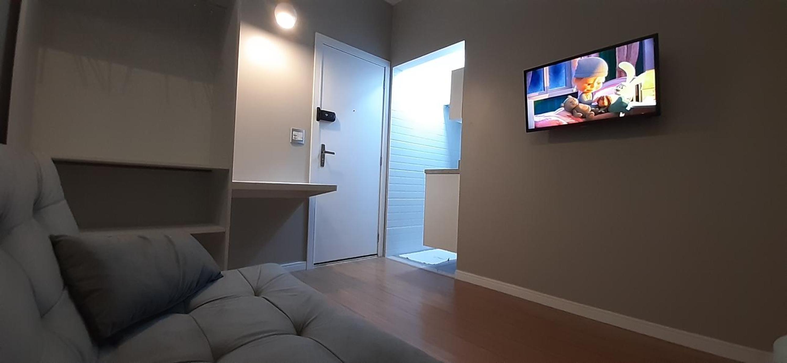 One-Bedroom Apartment - Photo 18
