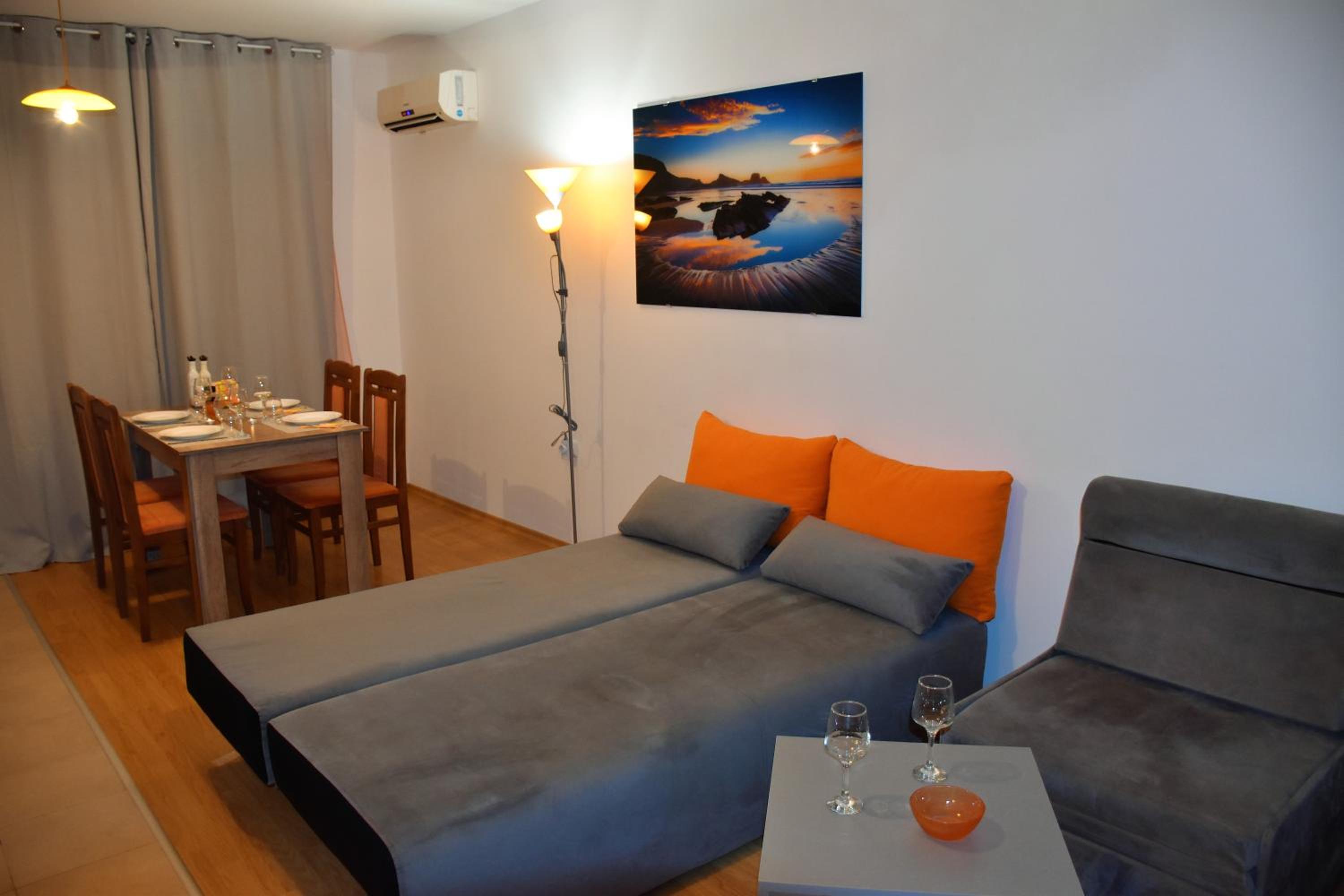Apartment with Terrace photo 2