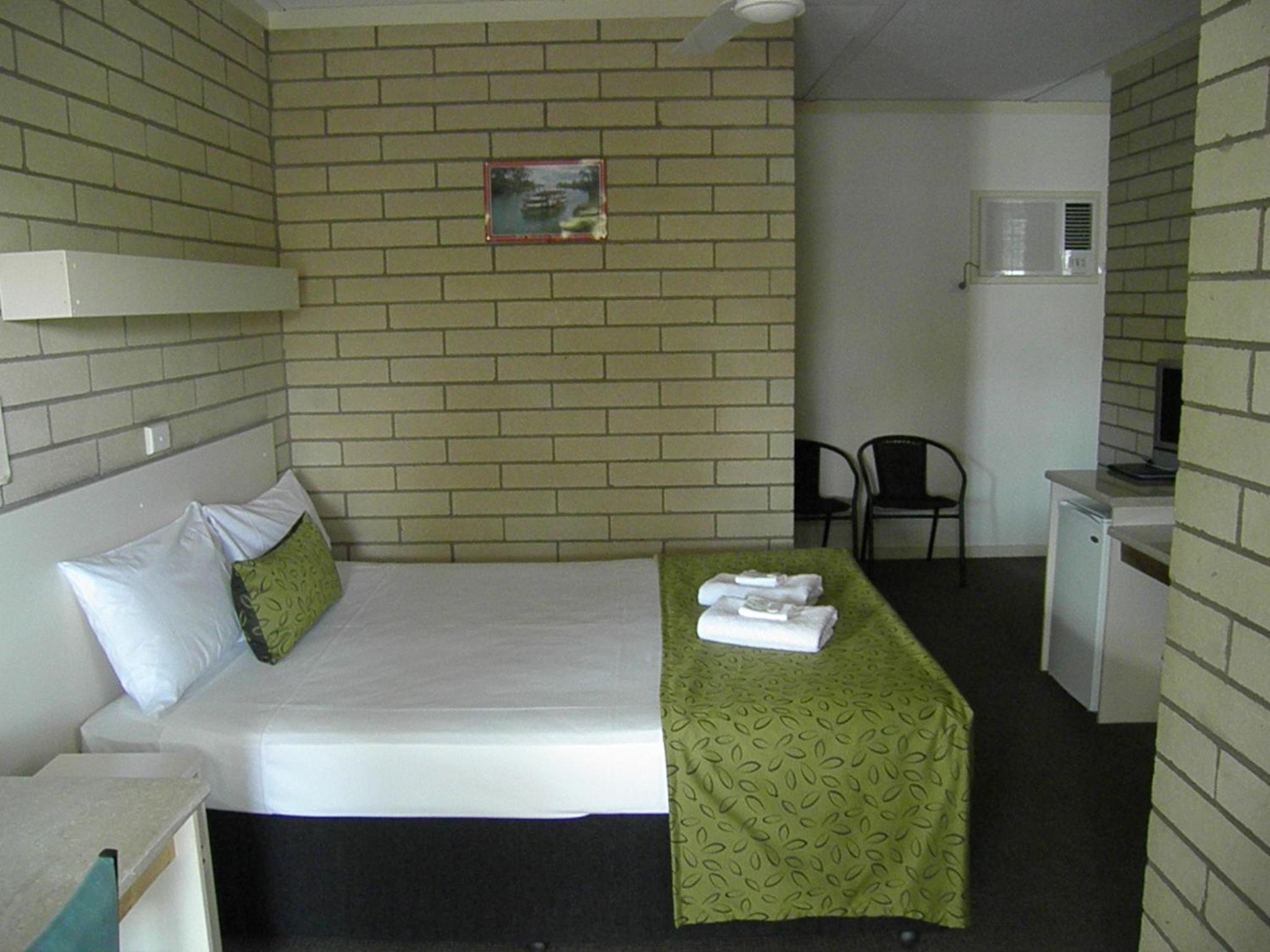 Family Room - Photo 1